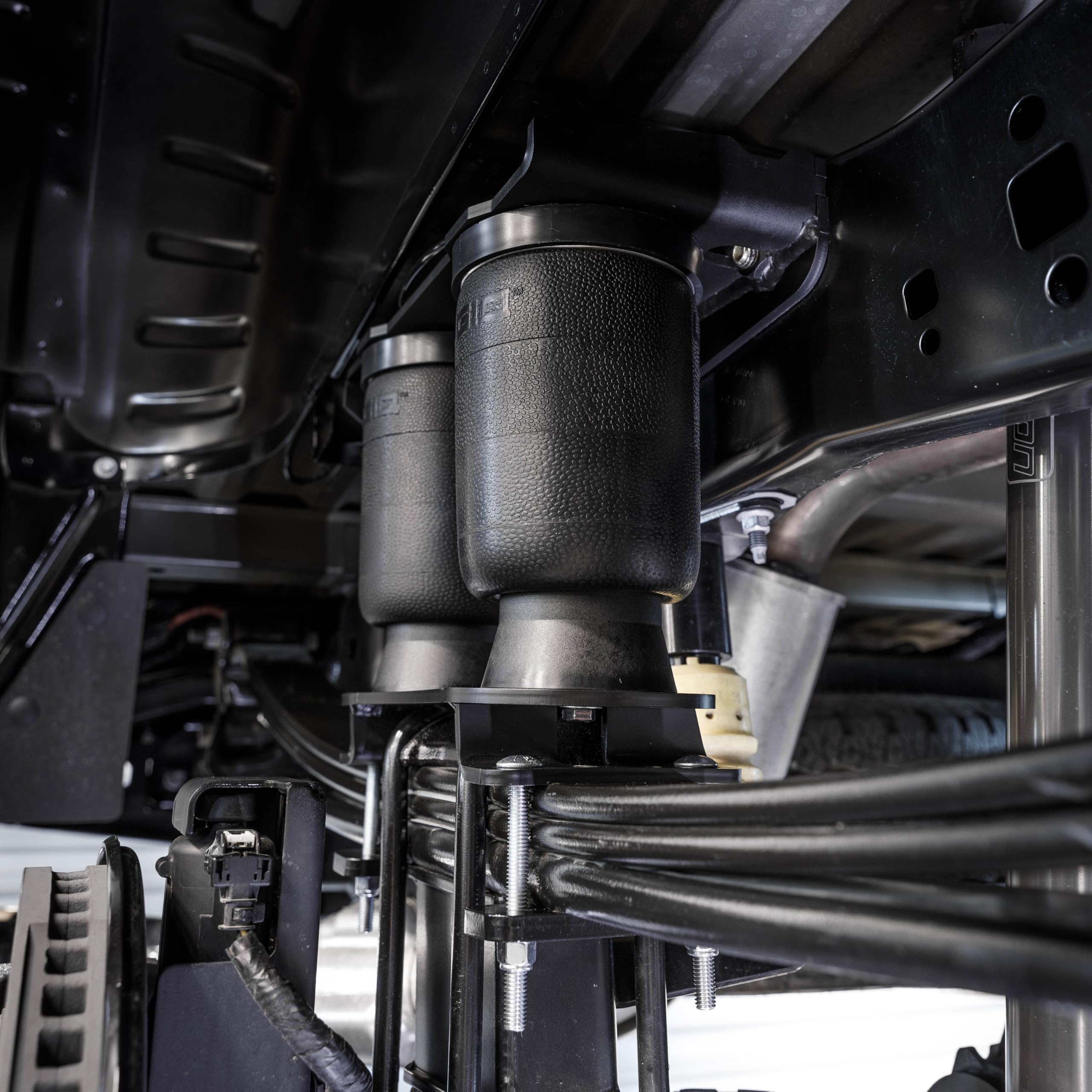 Amazon.com: ReadyLIFT Logiq AirIQ 88-23230 2023-Up Ford F-250/F