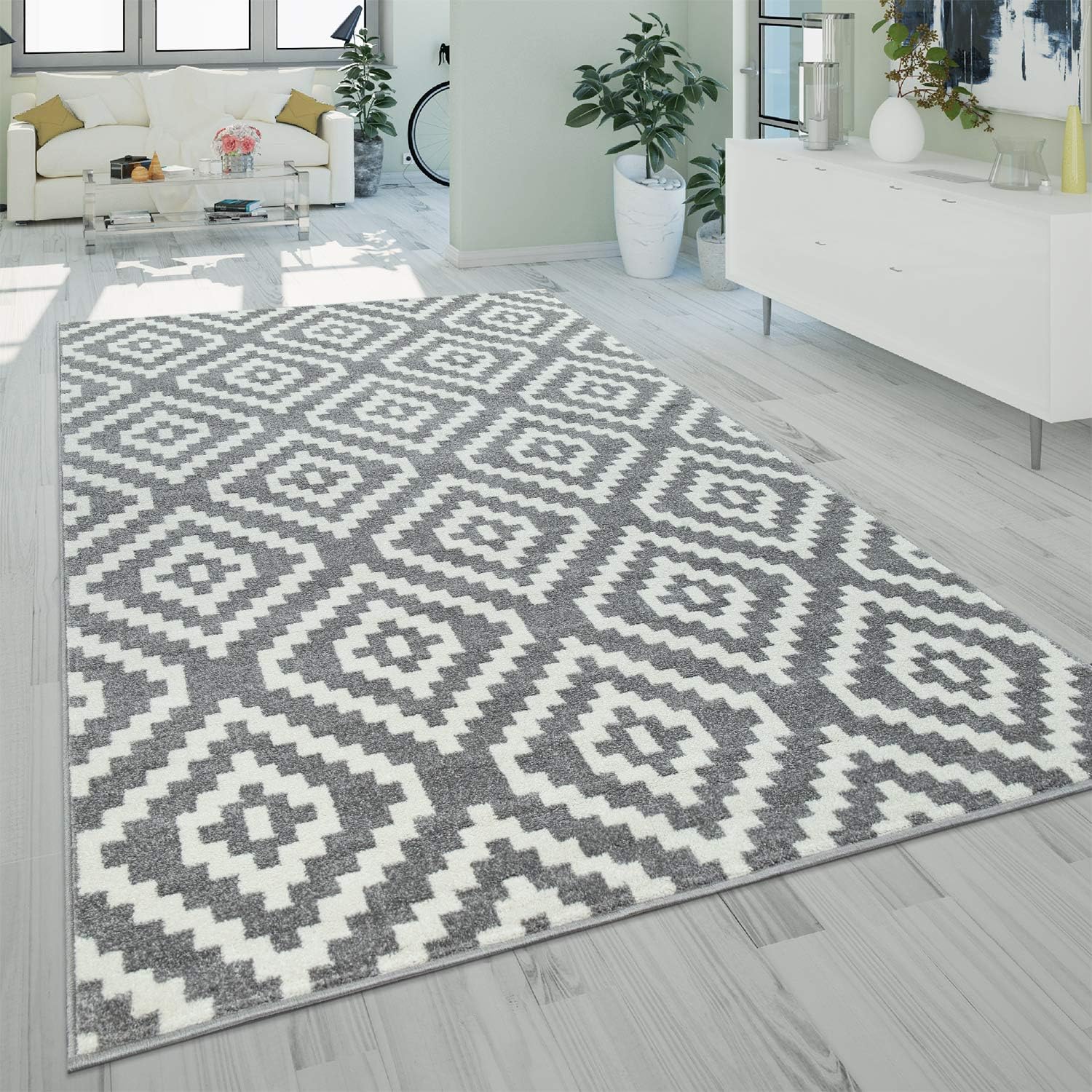 Paco Home Modern Area Rug with Moroccan Diamond Pattern in Pastel Yellow-White, Size: 2' x 3'3"