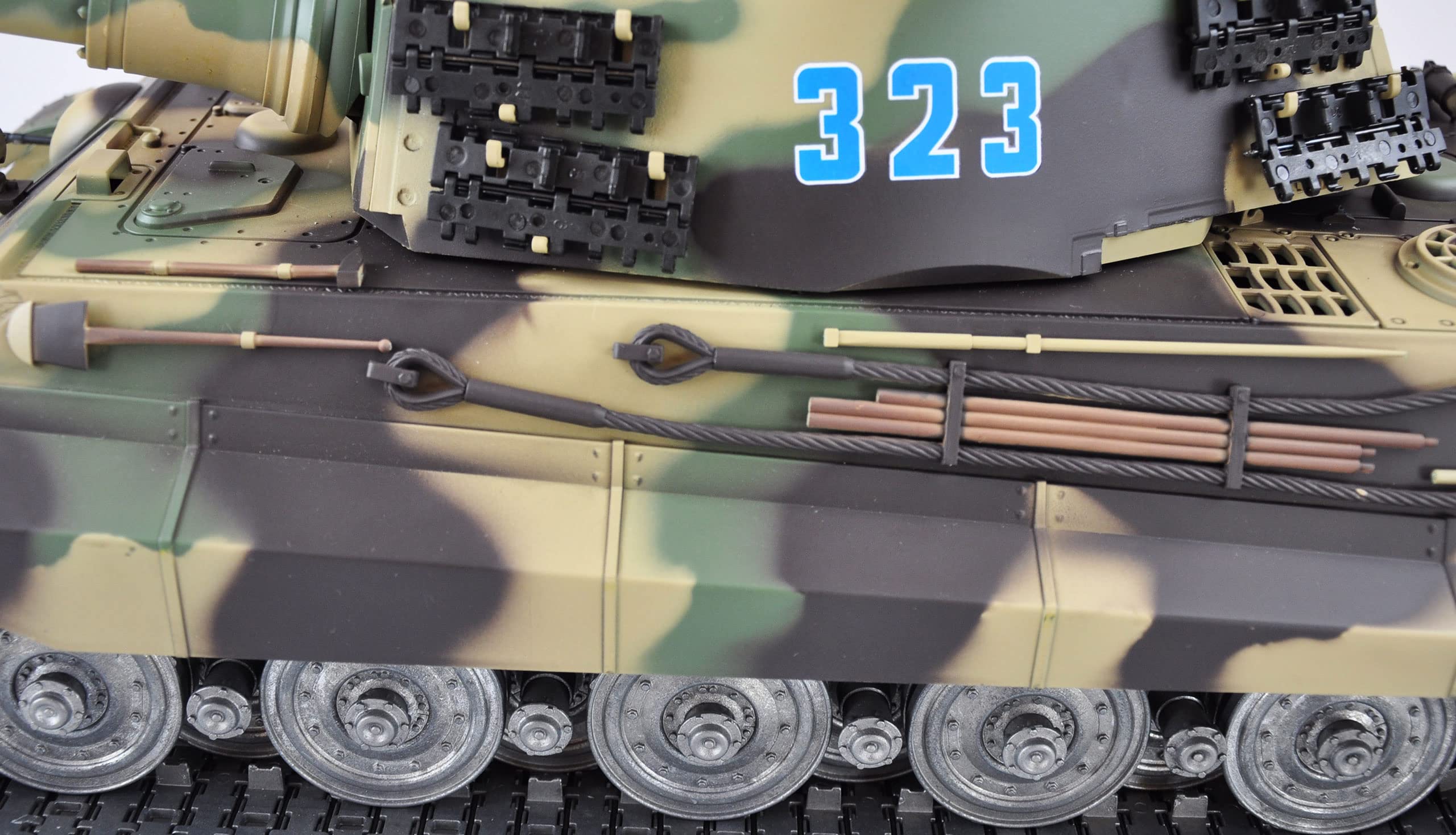 Tanque RC Amewi Königstiger Henschelturm 1:16 Professional con transmisión de metal, cadenas de metal, propulsores y conductores, ruedas MetaIl, versión IR/BB TK 7.0
