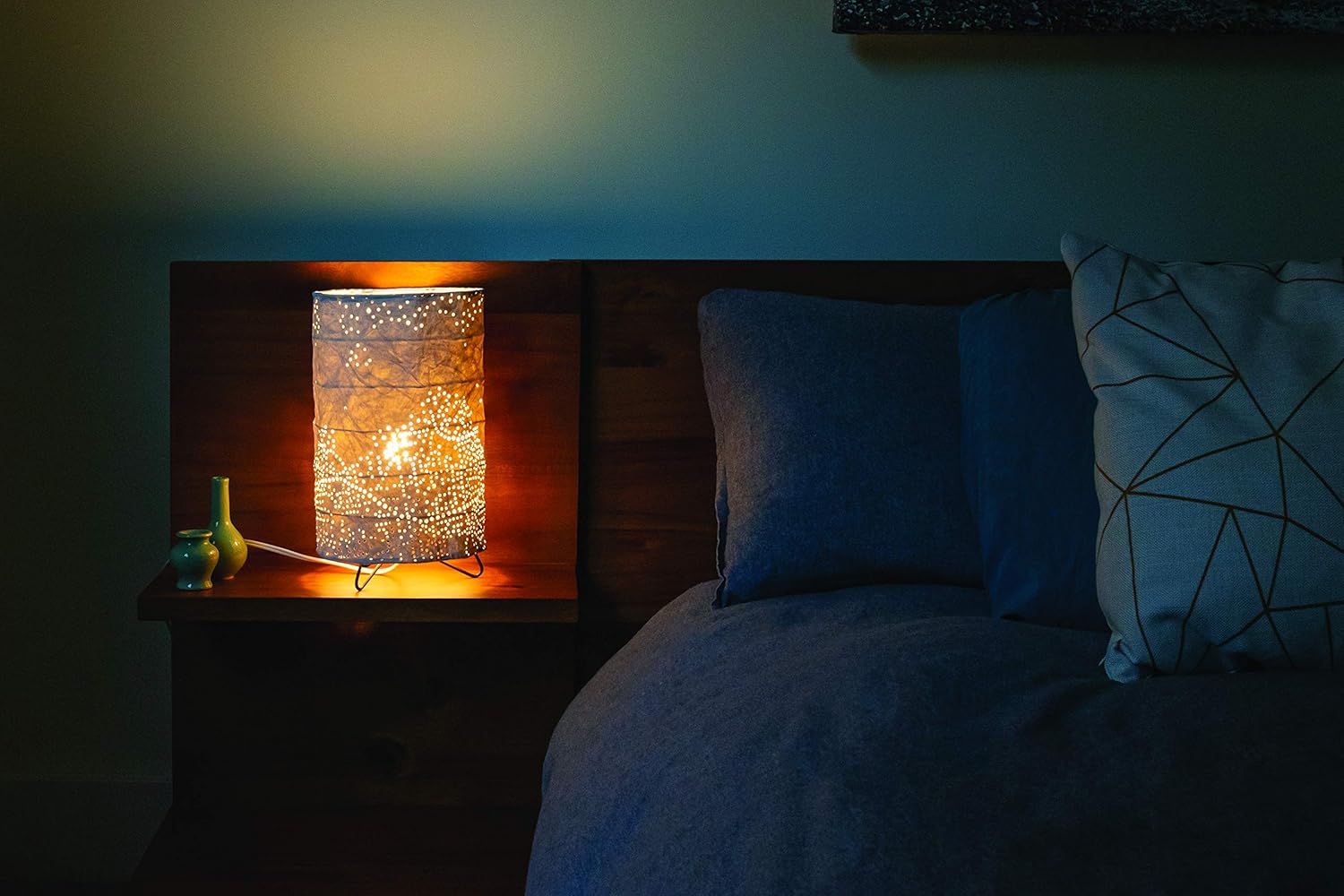 Soji Stella Solace Cylinder Northwest Table Lamp