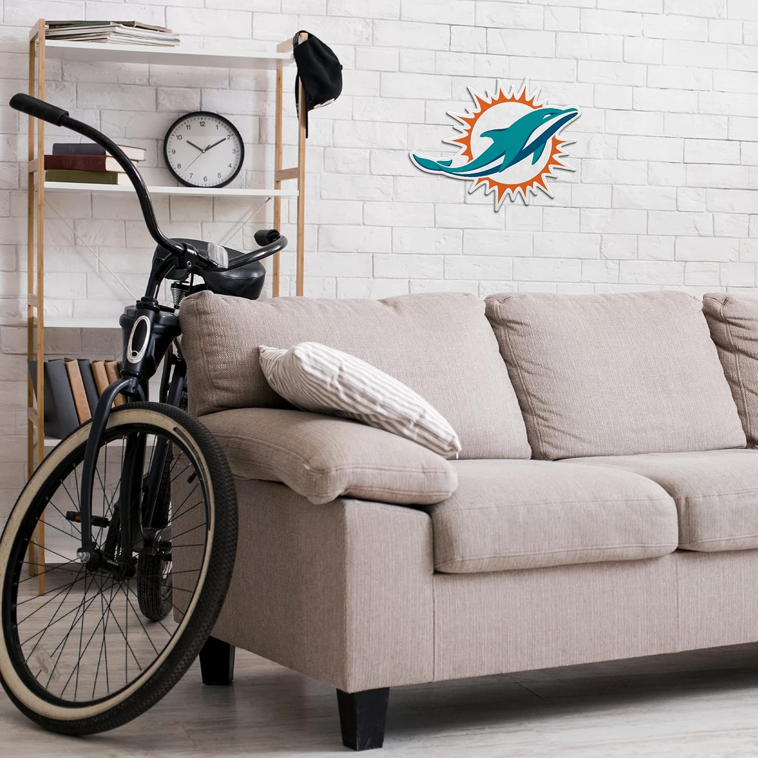 Rico Industries NFL Football Primary Shape Cut Pennant - Home and Living Room Décor - Soft Felt EZ to Hang - Image 3