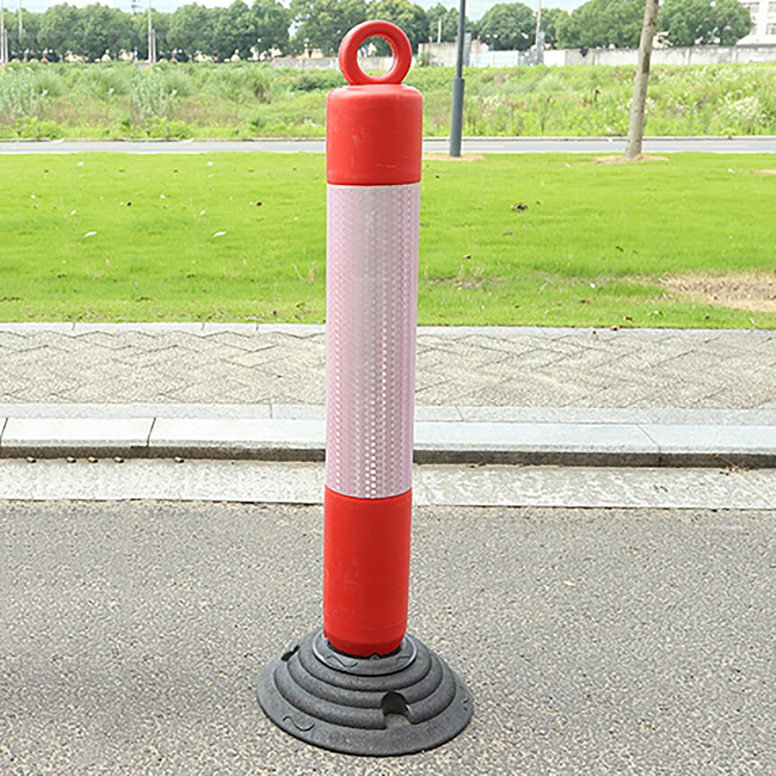 Barrera de cono tráfico 79 cm (31"), base goma resistente, poste estacionamiento, pilar seguridad con anillo suspensión