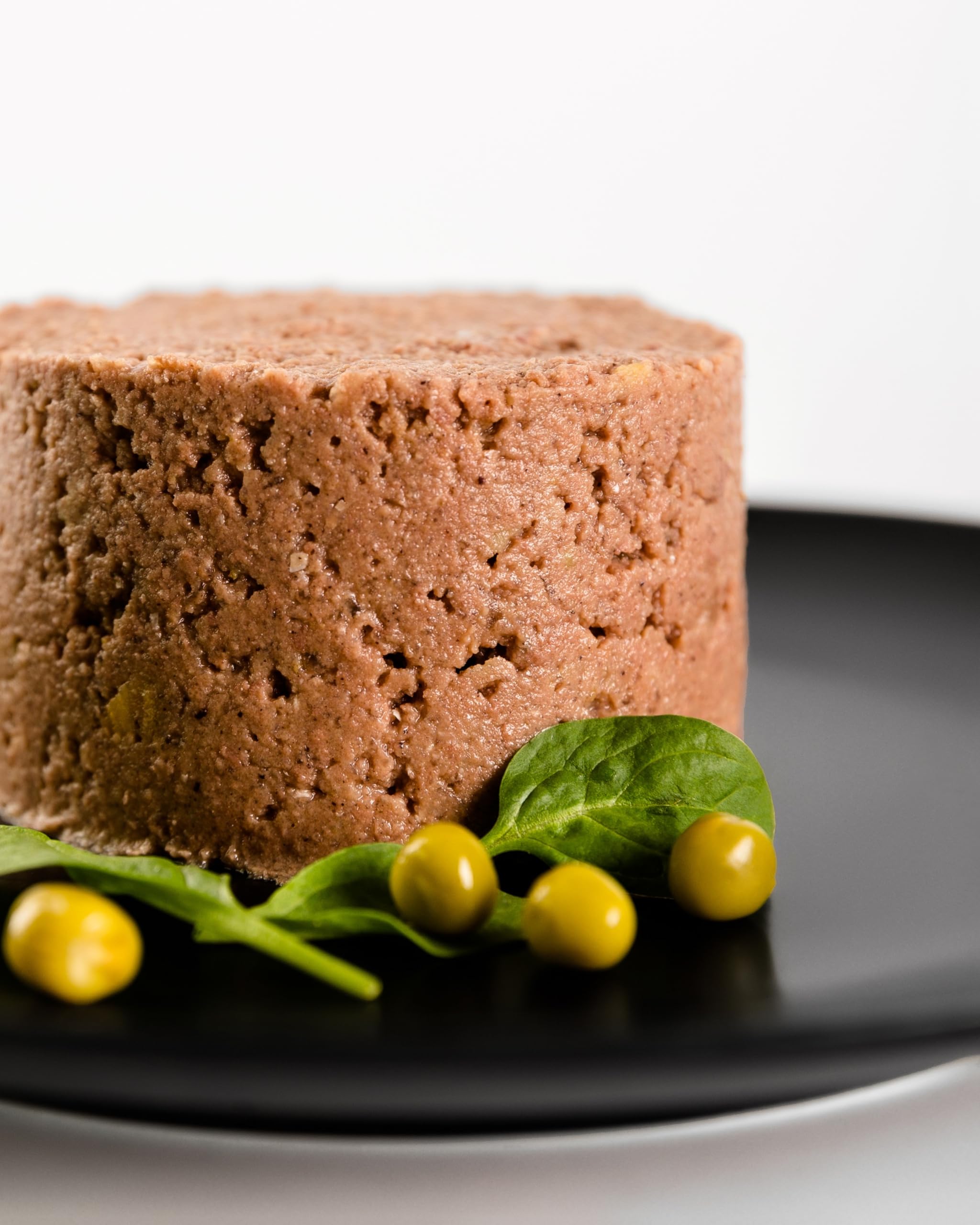 Savory - Hundefutter Nass - Nassfutter für Hunde - für Erwachsener Hund - 4 Fleischsorten - Zarte Pastete mit saftiger und lockerer Textur, hoher Fleischanteil - 12er-Pack (12x800 g)