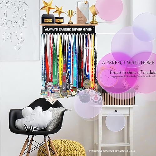 Miniatura 6 de Estante Premium de iBobbish para Trofeos y Medallas de 16 Pulgadas de Largo, Estante de Trofeos de Metal con Ganchos Mejorado, Gran Tablero de Bambú