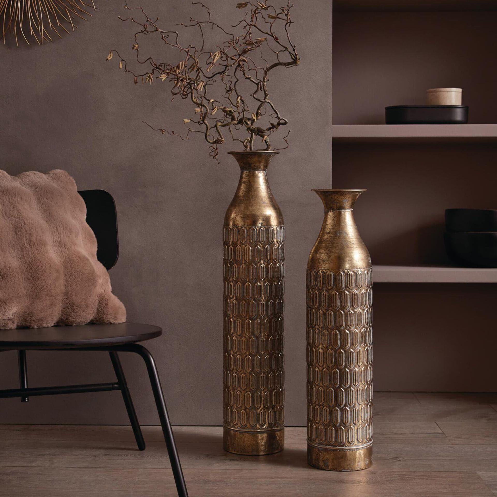 Dekoleidenschaft 2X Bodenvase Gold aus Metall, schlank, 63 & 72 cm groß, XL Vase, Deko Blumenvase