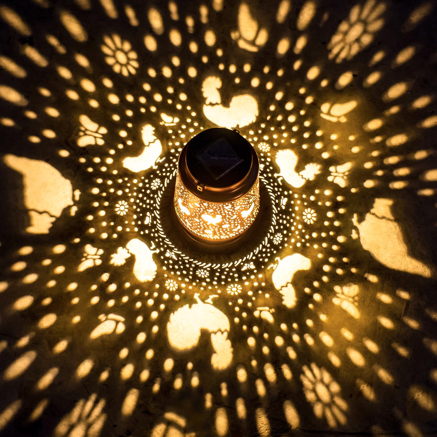 New outdoor solar lantern * version hanging solar lamp Outdoor garden metal chandelier decorative lighting Solar tree light suitable for garden patio New outdoor solar lantern * version hanging solar lamp Outdoor garden metal chandelier decorative lighting Solar tree light suitable for garden patio