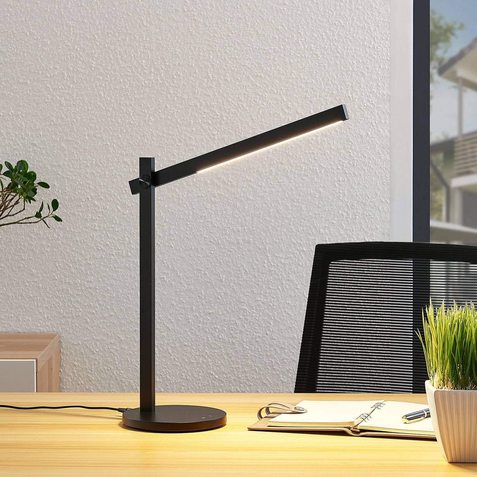 Lindby LED Tischlampe Loretta dimmbar (Modern) in Schwarz (1 flammig,) - Tischleuchte Schreibtischlampe Nachttischlampe Arbeitszimmerleuchte