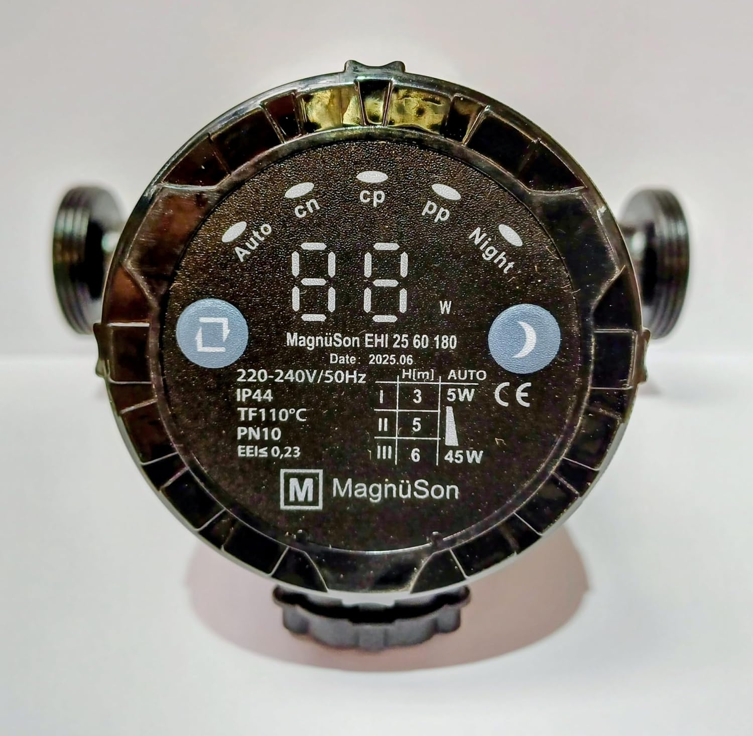 Side view of the Magnuson EHI 25-60/180 circulation pump with threaded connection