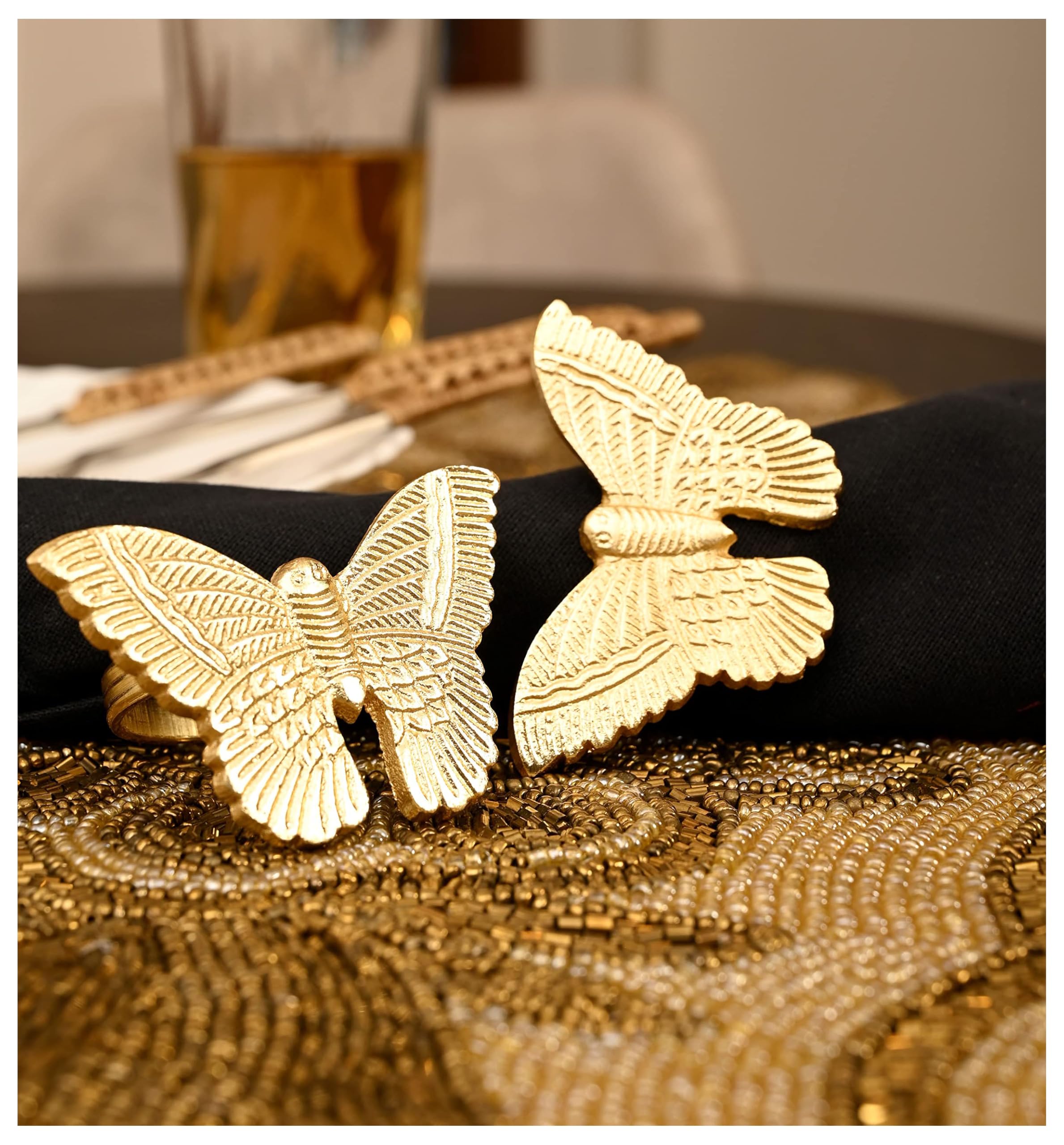 Elegante juego de 12 servilleteros | Servilleteros de mariposa de oro cepillado para bodas, cenas, decoración de mesa de comedor y eventos especiales | Fácil de limpiar, duradero y versátil ALPHA
