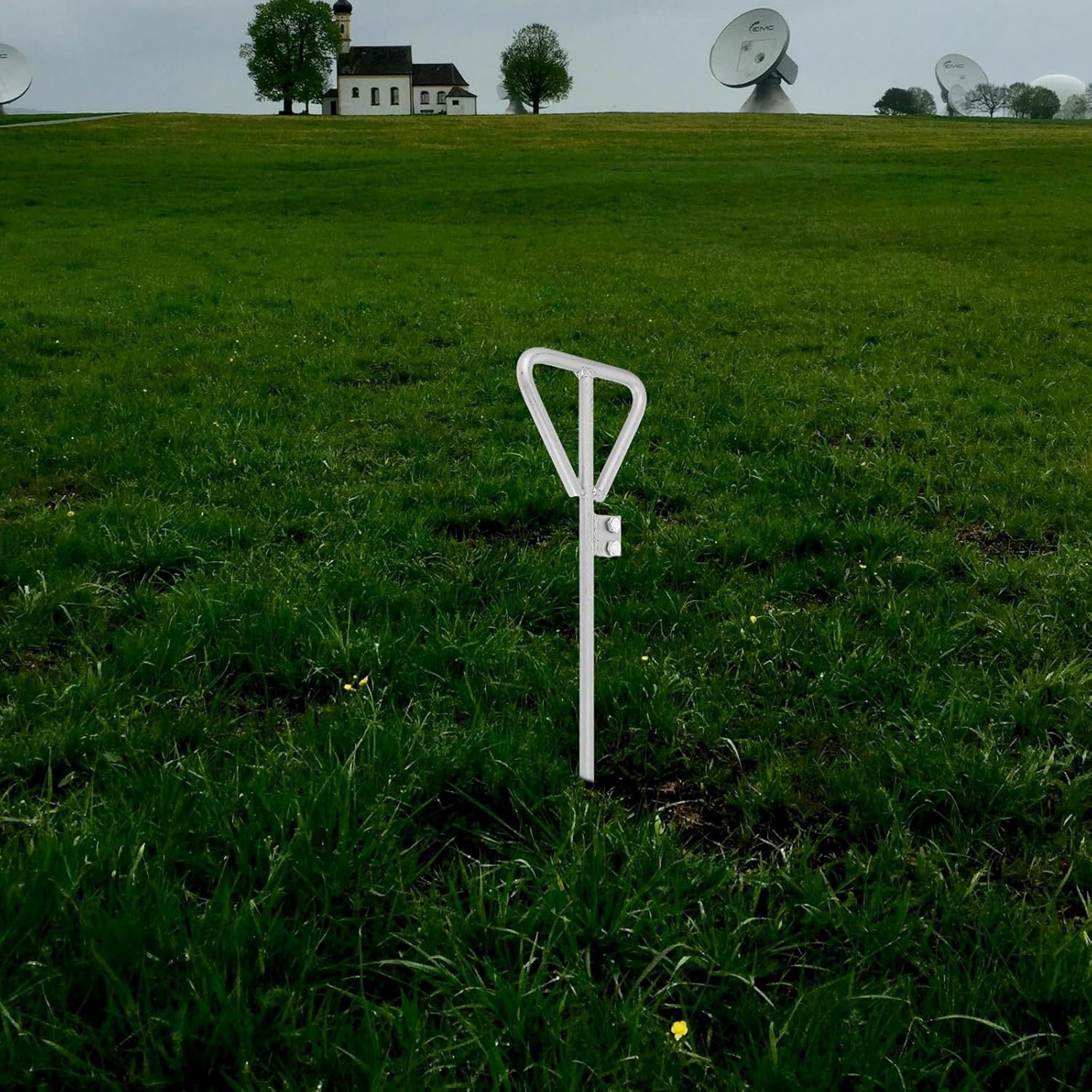 Luxshiny Galvanized Grounding Rod 16x500mm Triangular Earth Rod for Electrical Grounding Bars Outdoor Home Use for Electric Fences Antennas Satellite Dishes