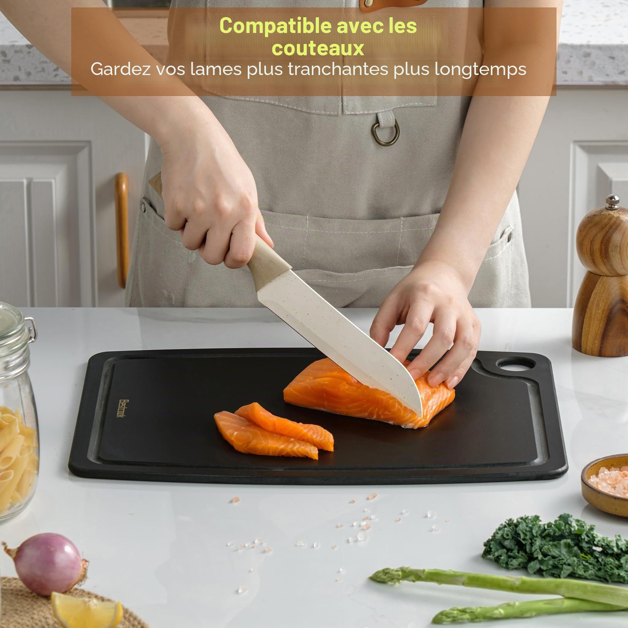 Planche à Découper en Fibres de Bois avec Rainure à Jus, Sans BPA, 30x23 cm | Lavable au Lave‑Vaisselle, Non Toxique, Non Poreuse, Antidérapant, Pour la Viande, les Légumes, les Fruits et le Pain