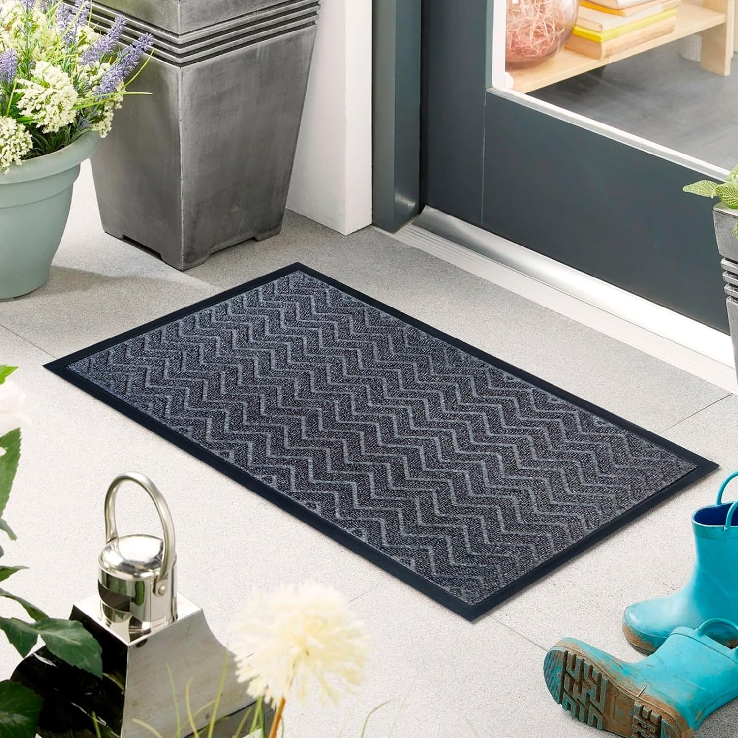 Door Mat Outside Entrance, Durable Rubber Backing All-Season Front Door Entry Mat, Low Profile, Non-Slip and Easy Clean Indoor Door Mats for Entryway, Patio and Garage. Black, 31"x47"