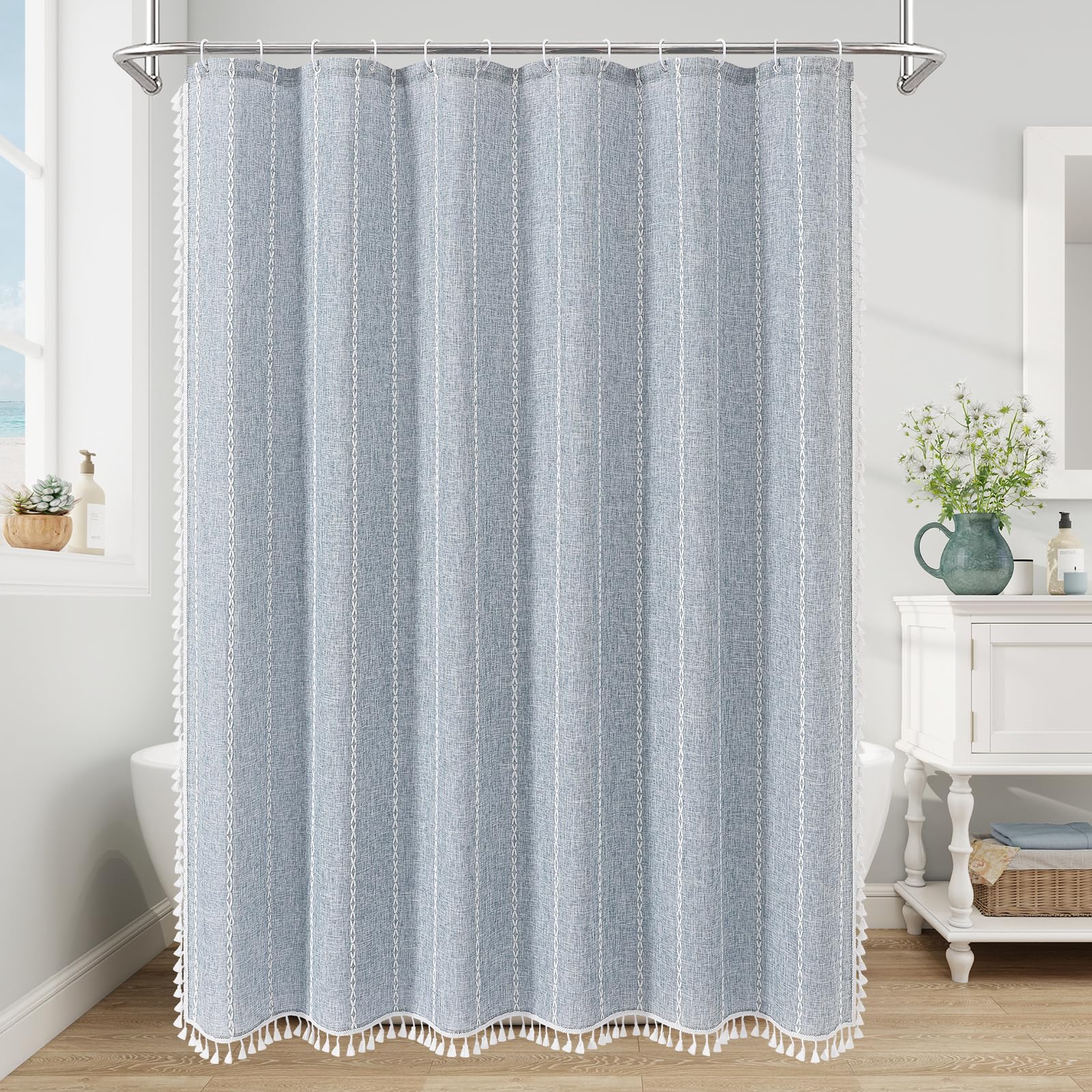 MitoVilla - Cortina de ducha larga de estilo bohemio, tela de algodón y lino con borlas para decoración de baño rústica, francesa y elegante, 183 x 198 cm, azul