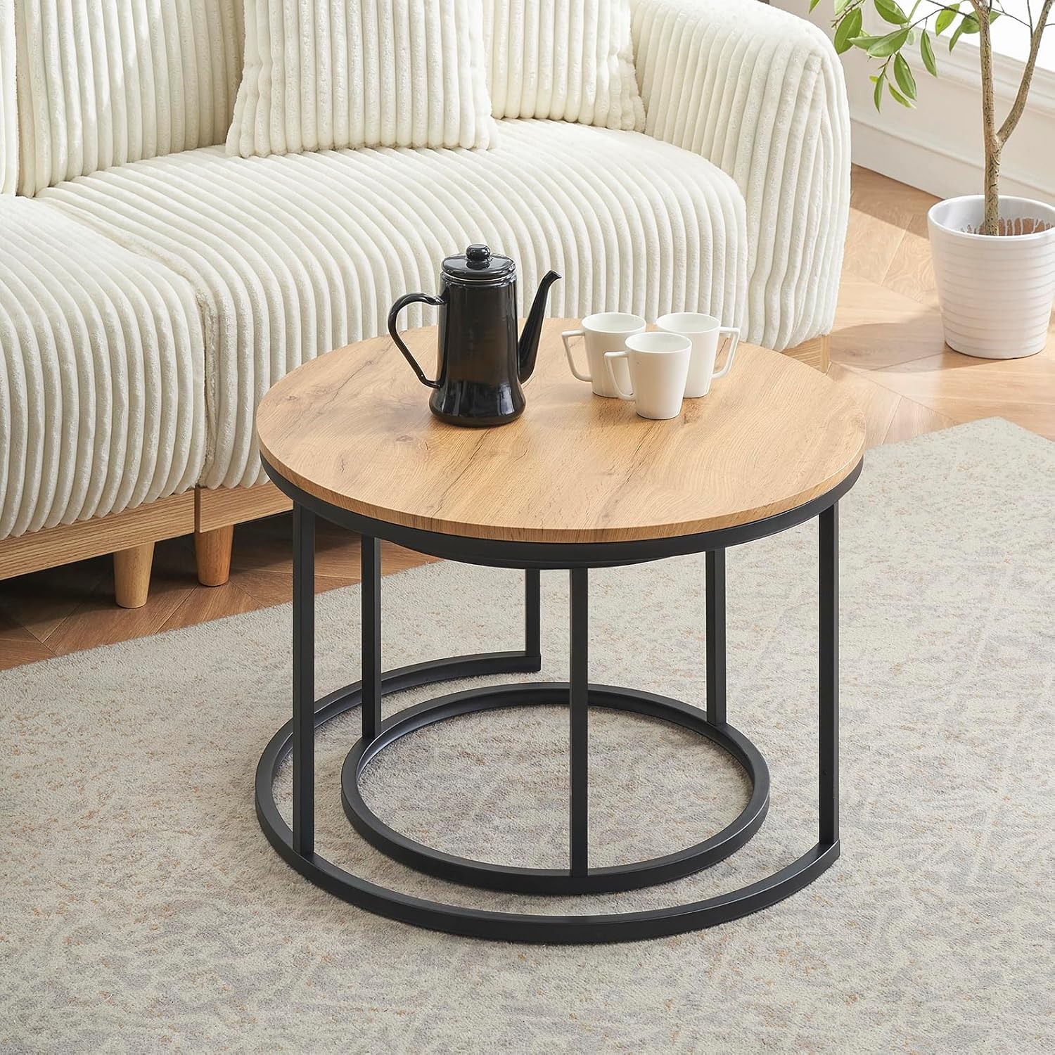 Couchtisch 2er Set, Moderne Couch Tisch mit Schwarz Metallgestell, Couchtisch Eiche, Couchtische Rund Schwarz, Living Room Table, Kaffeetisch, Wohnzimmertisch Holz 70x70x45 & 50x50x35 cm