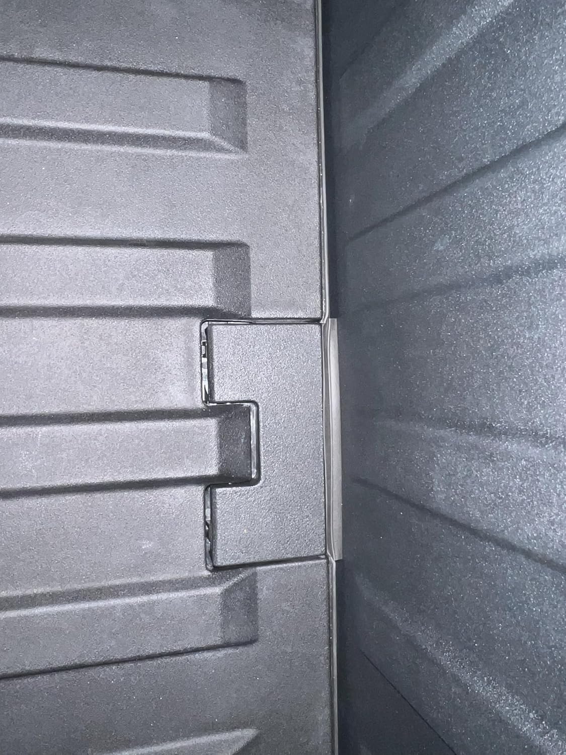 ESI Ultimate Tailgate Seal with Taper Seal Compatible with Tesla Cybertruck