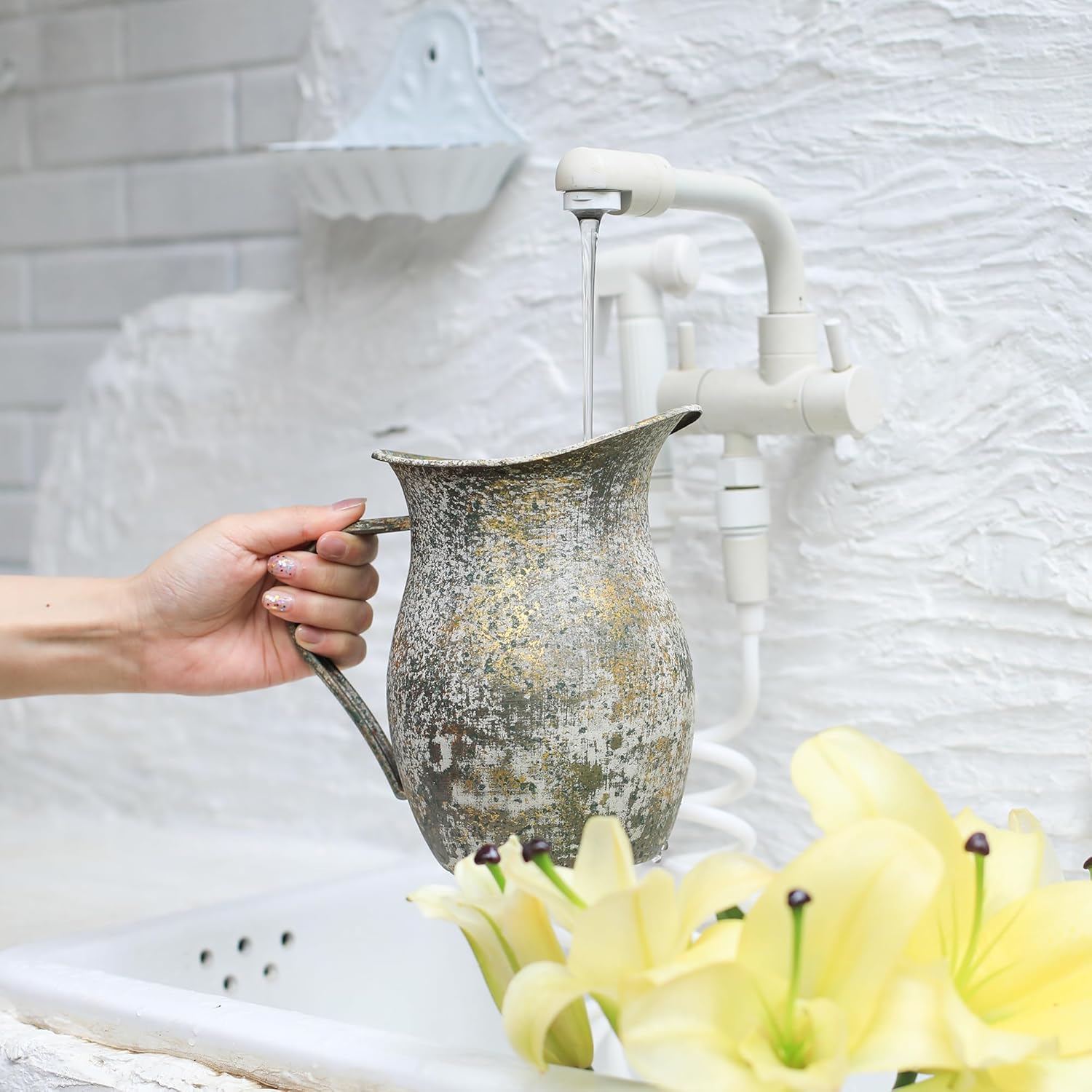 BIG FORTUNE Decorative Pitcher Vase Large Rustic Farmhouse Vase for Flowers Vintage Metal Milk Jug Vintage Decorative Pitcher Kitchen Decorations Green Grey Gold