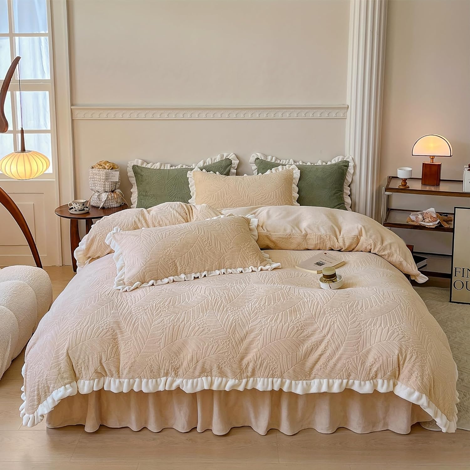 3pcs Milky Velvet French Style Ruffled Duvet Cover Set, Solid Beige Autumn and Winter Bedding Set, Soft Warm and Eco-Friendly Quilt Cover, for Bedroom, Guest Room (Beige, King)