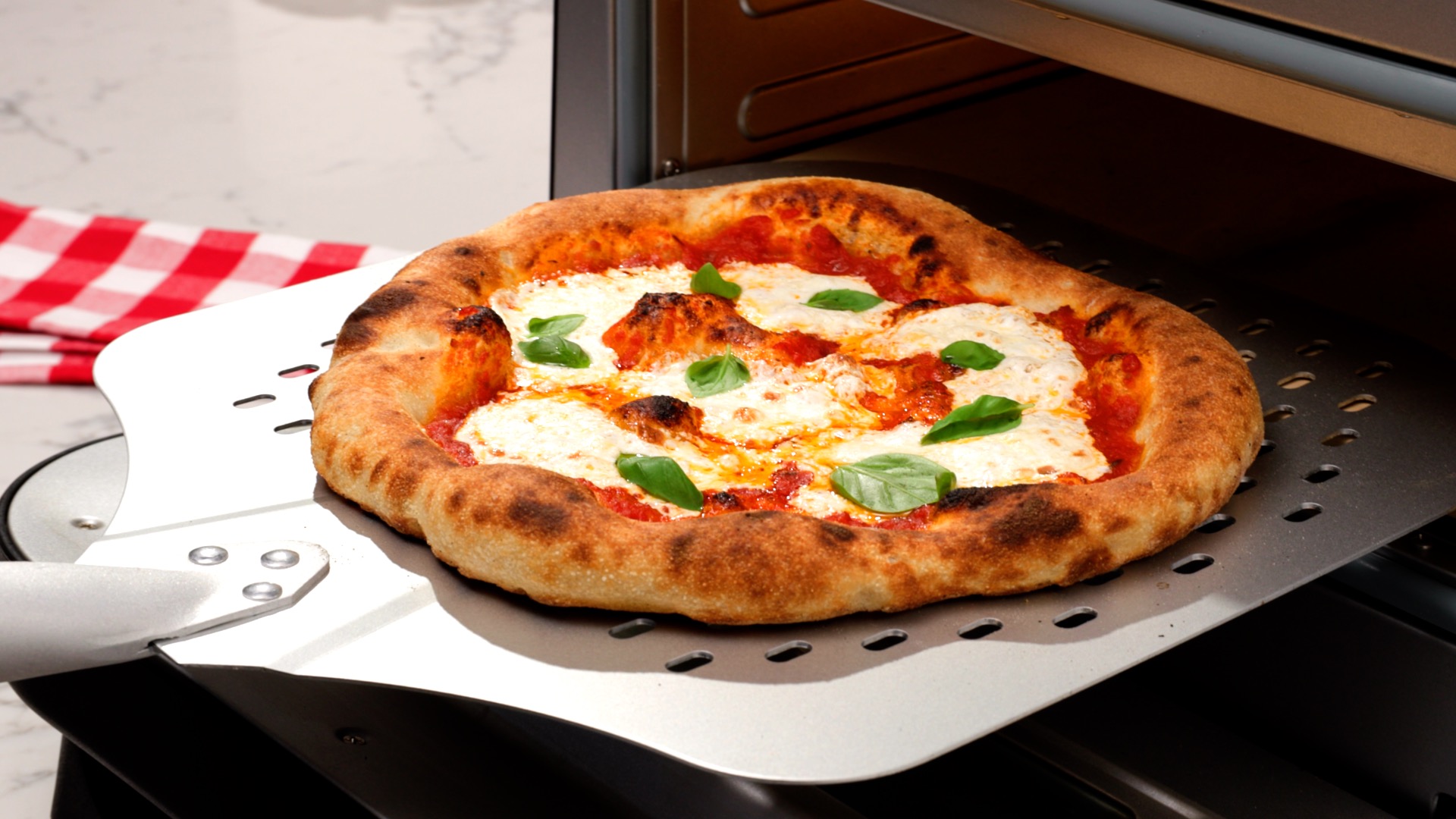 Four à Pizza Électrique Chefman - 12 Pouces - 800°F - Inox Noir - 6 Préréglages