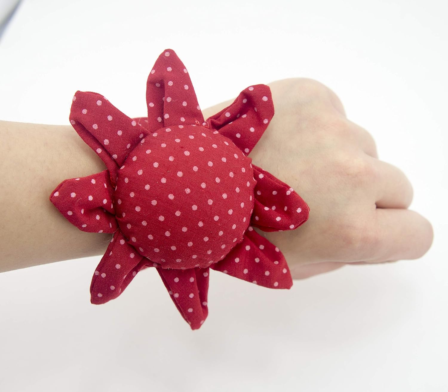 1 Pcs of Red Wrist Pin Cushion