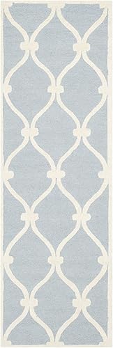 Miniatura 3 de SAFAVIEH Cambridge Collection - Alfombra de pasillo de 2 pies 6 pulgadas x 6 pies, azul y marfil, lana marroquí hecha a mano, ideal para zonas de