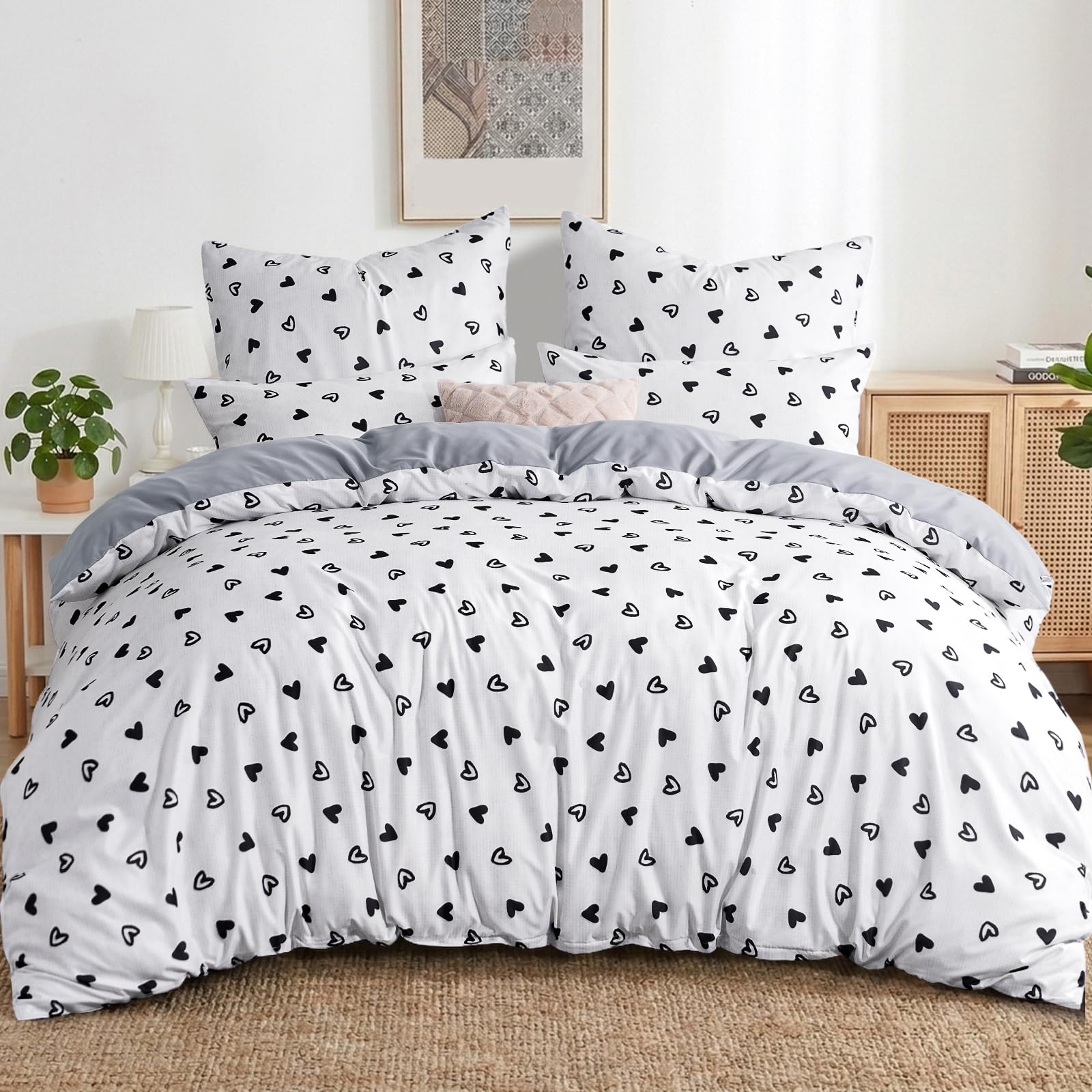 Tifschlaf Super King Duvet Set - Superking Bedding Set with Pillowcases, Ultrasoft Microfiber Luxury Non Iron Quilt Cover with Zipper Closure, Cute Schwarz Heart, 260x220cm