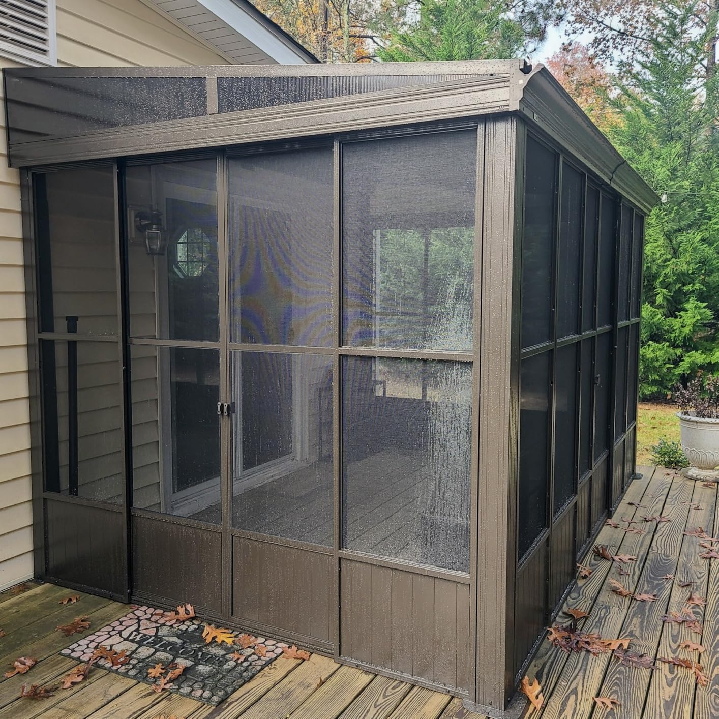 Amazing Sunroom Highly recommended by Amanda