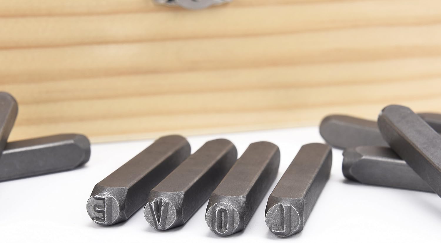 HimaPro Letter and Number Stamp Set 36pcs 40Cr Alloy Steel Metal Stamp Number & Letter Punch Set in a Wooden case (6mm (1/4 Inch))