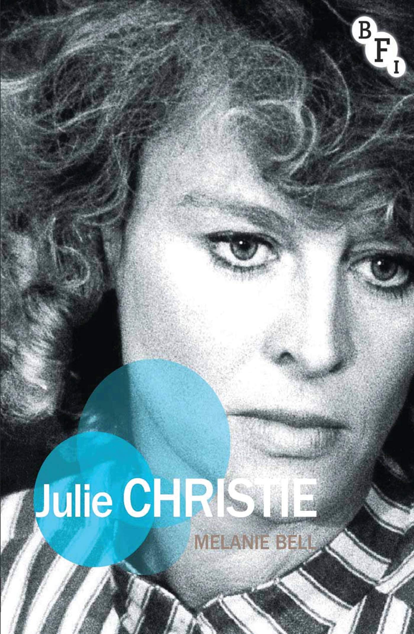 Robe Julie Christie chic et élégante pour femme adepte de mode