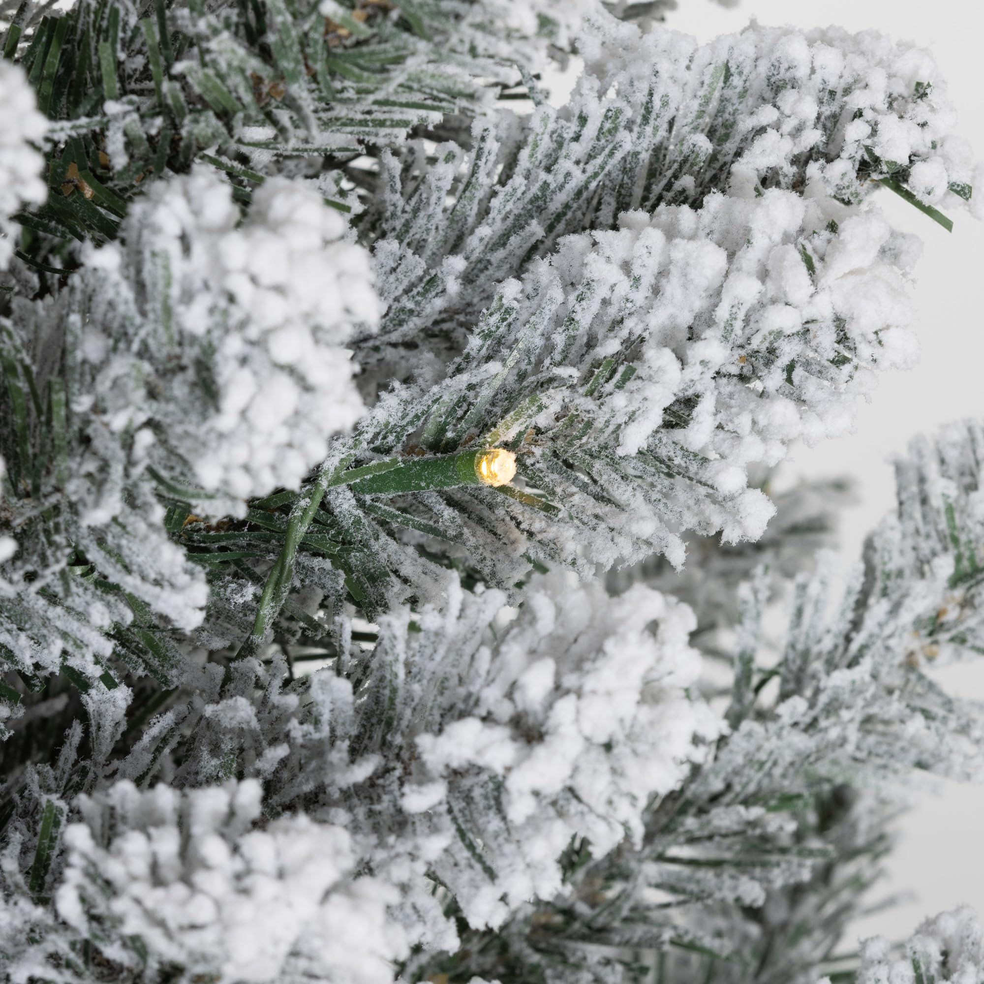 HOMCOM Árbol de Navidad Nevado 150 cm 120 Luces LED Verde y Blanco | Árbol de Navidad Artificial, 263 Ramas, Patas de Metal, para Salón