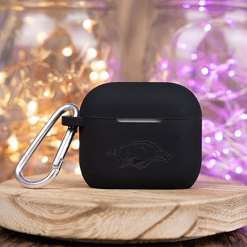 Miniatura 2 de Affinity Bands Arkansas Razorbacks - Funda de silicona grabada compatible con Apple AirPods Gen 3 (carmesí)