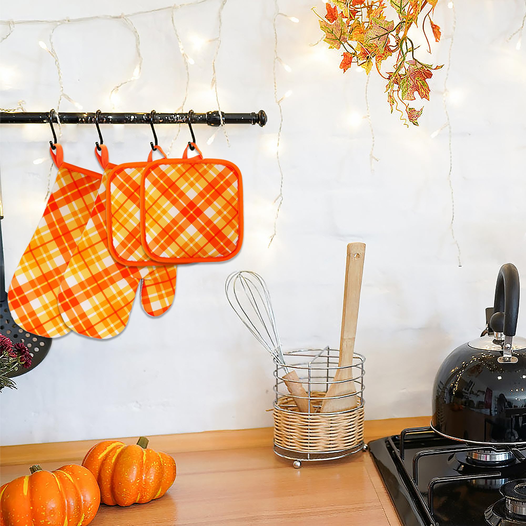 Juego de 4 manoplas de horno y soportes para ollas de otoño, Acción de Gracias, otoño, a cuadros, guantes de horno y agarraderas, resistentes al calor, guantes de cocina antideslizantes para 7