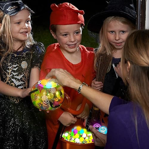 Miniatura 6 de 72 bolas que rebotan que brillan en la oscuridad, 8 bolas inflables temáticas de Halloween para suministros de fiesta de Halloween,