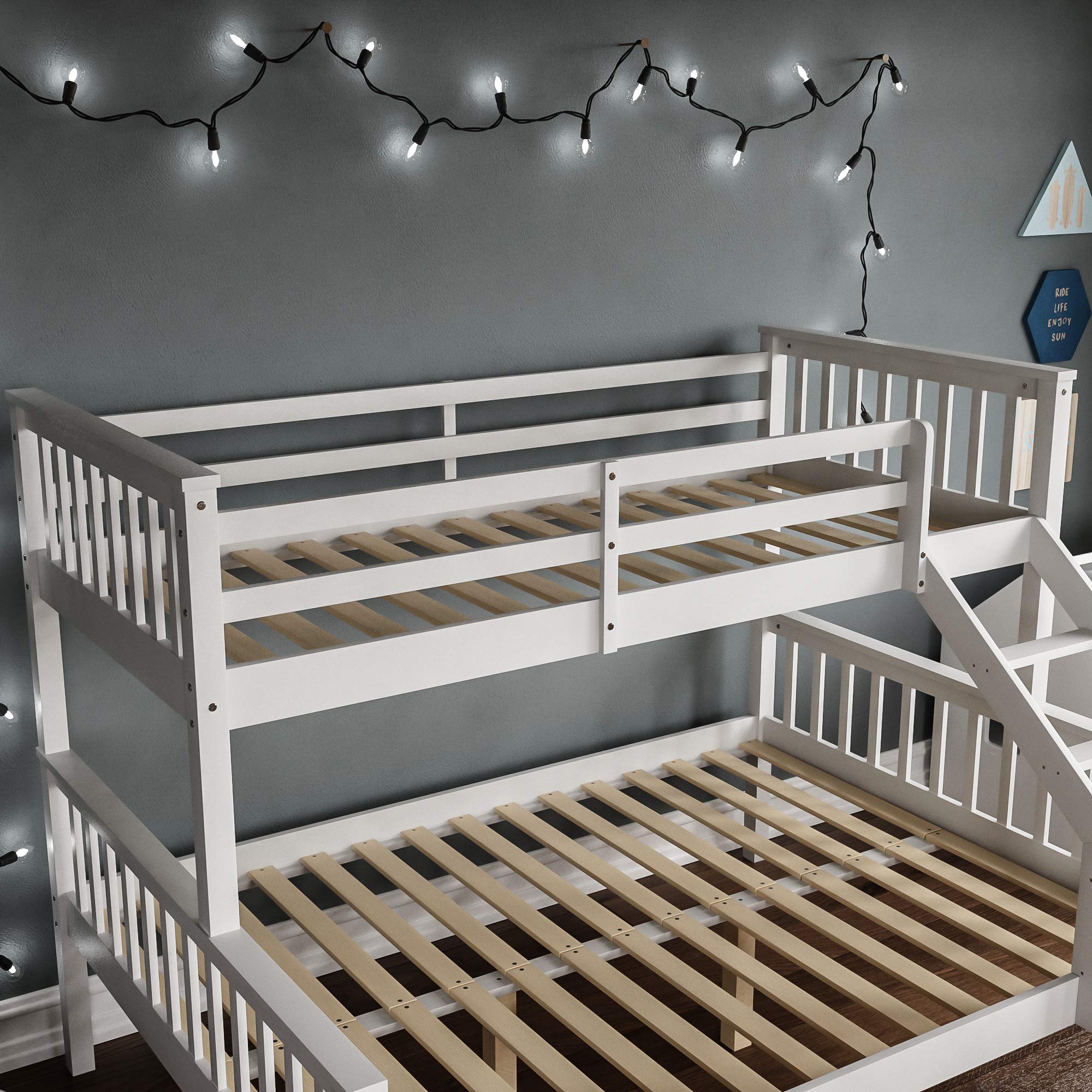 Vida Designs Milan Triple Bunk Bed, Three Sleeper, Solid Pine Wood Frame, Kids Children, Double