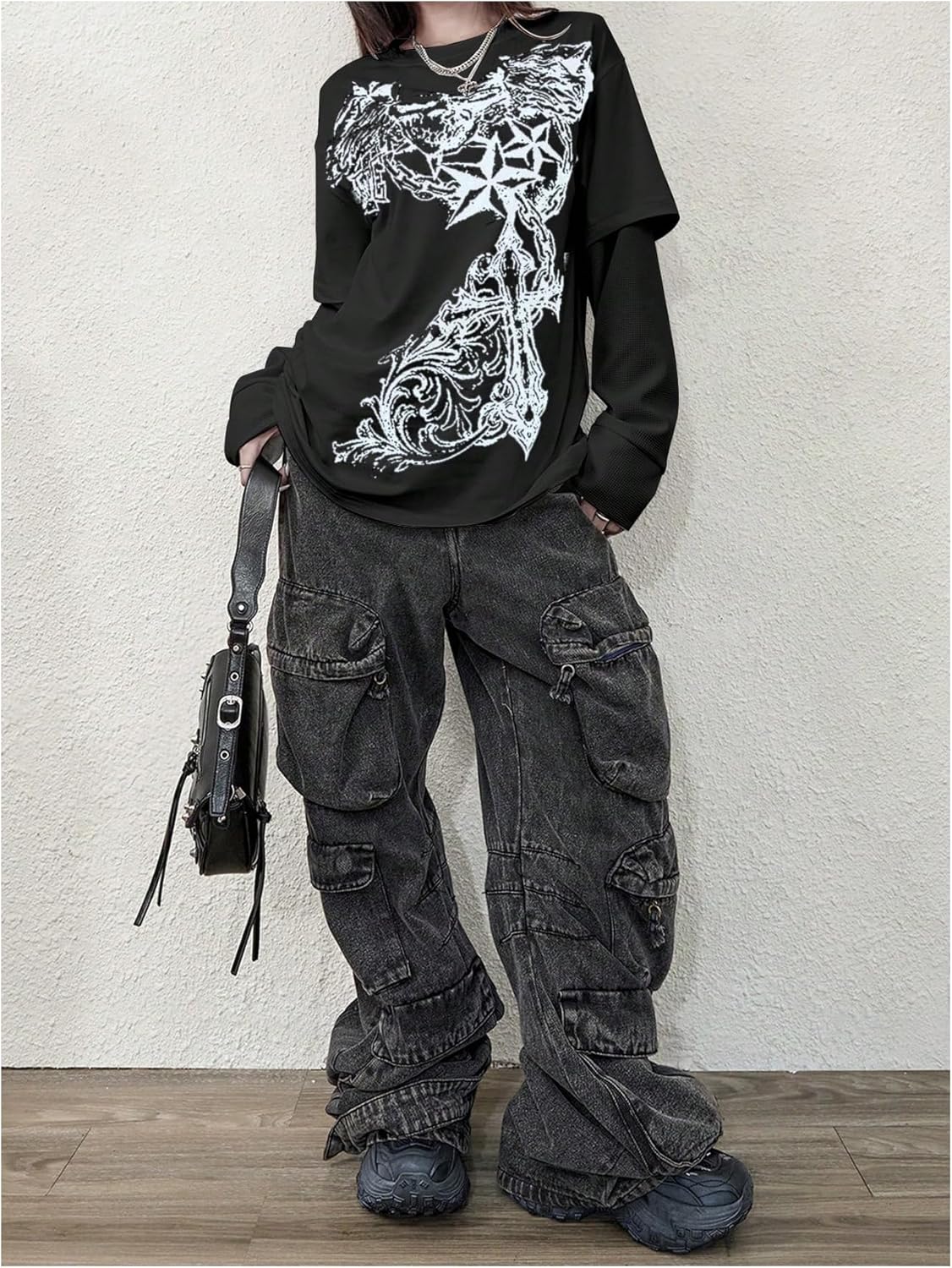 WDIRARA Women's Goth Graphic T Shirts Crew Neck Long Sleeve 2 in 1 Tee Streetwear Tops - Image 6