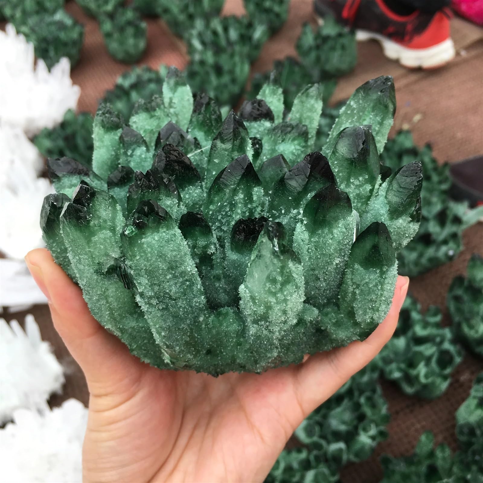 KJEBVHIRS Green Ghost Phantom Quartz Crystal Cluster Wedding Decoration Aquarium Ornaments