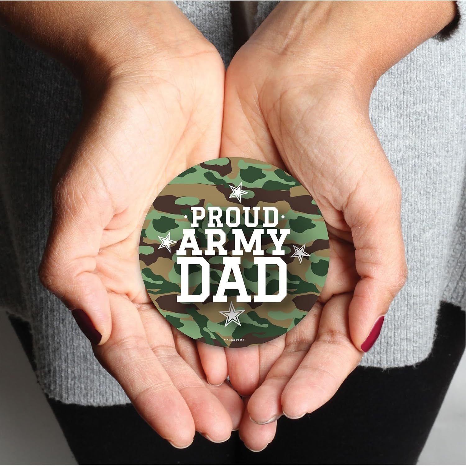 Andaz Press Military Round Metal Christmas Ornament, Proud Army Dad, 1-Pack, Includes Ribbon and Gift Bag, Father's Day Present Ideas