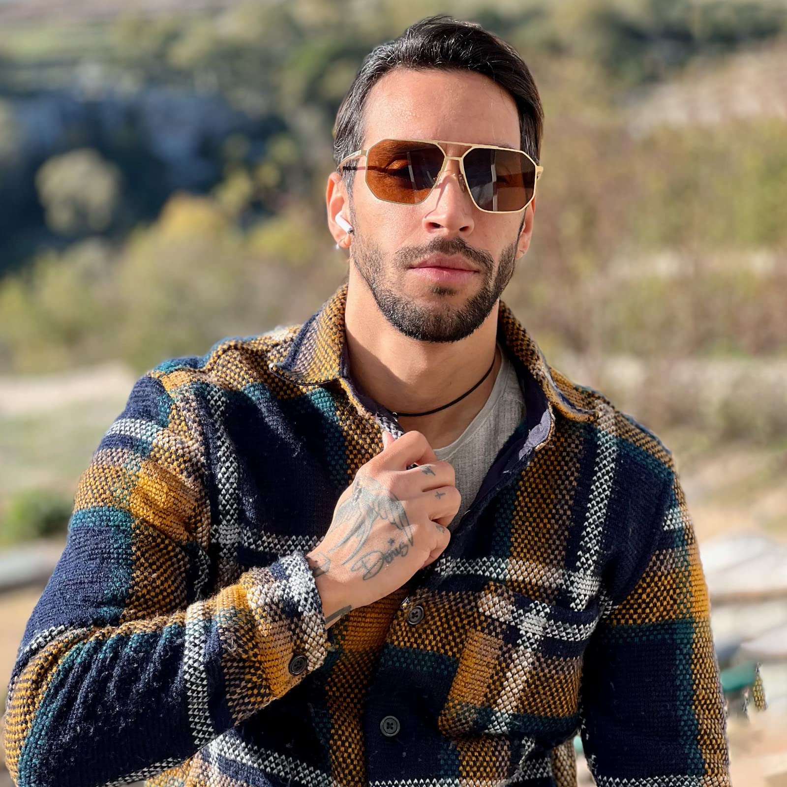 DUCO Polarized Sunglasses Men Women Retro Classic Square Sun Glasses Oversized Vintage Metal Frame Trendy Shades DC3032