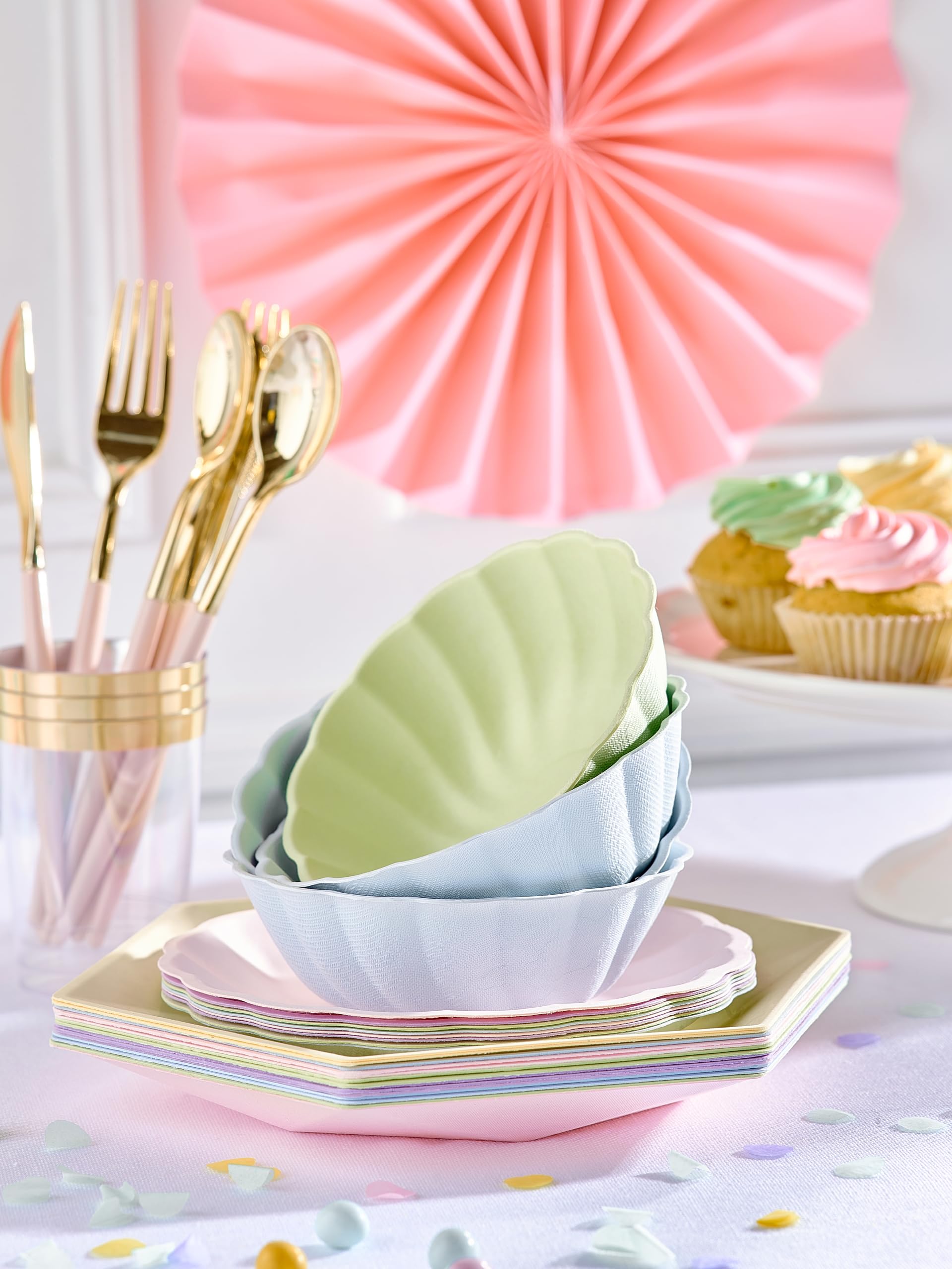 Amscan - Assiette Vert Décor, 6 Pièces, 26,1 X 22,6 Cm, Vaisselle De Fête En Matières Premières Rapidement Renouvelables, Pour Les Anniversaires, Les Barbecues, Les Jubilés, Etc