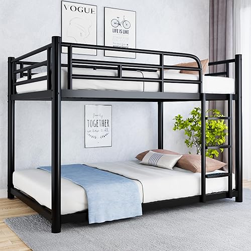 Litera de metal, literas de tamaño matrimonial sobre tamaño matrimonial con escalera ancha extraíble y barandillas de longitud completa, marco de