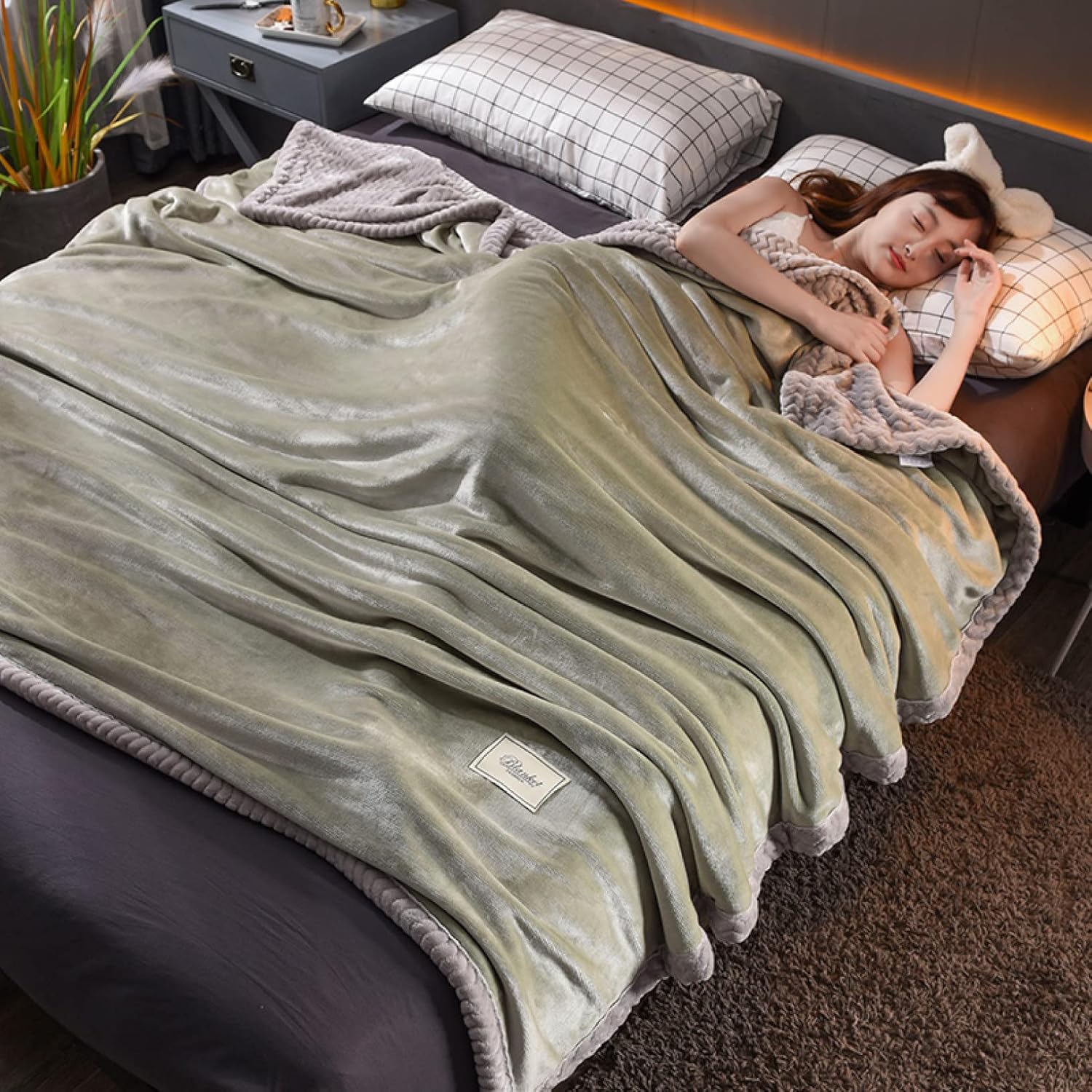 毛布 ブランケット ひざ掛け 無地 ハーフケット 吸汗 柄 速乾 すっきり爽快 0cmx230cm 毛羽立ちにくい 柔らかい やさしい風合い シンプル おしゃれ カジュアル 通気性の良い 保温効果 爽やかな使い心地 心地いい お昼寝ケット 91 Off