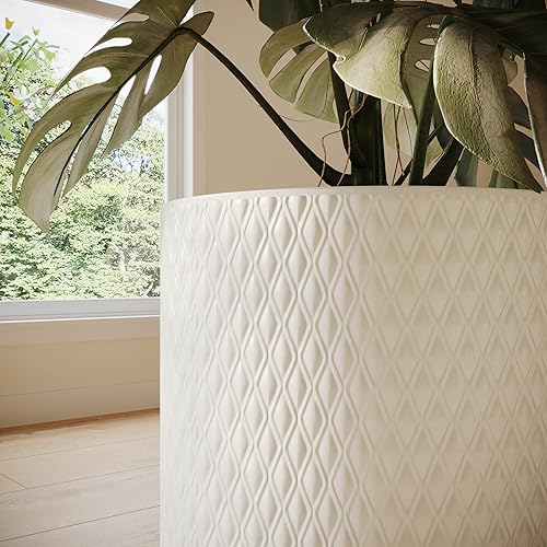 Miniatura 4 de EverNest Claire - Maceta blanca neutra de panal con soporte Nyra, macetas de interior, SelectBase, estilo bohemio moderno de mediados de siglo,