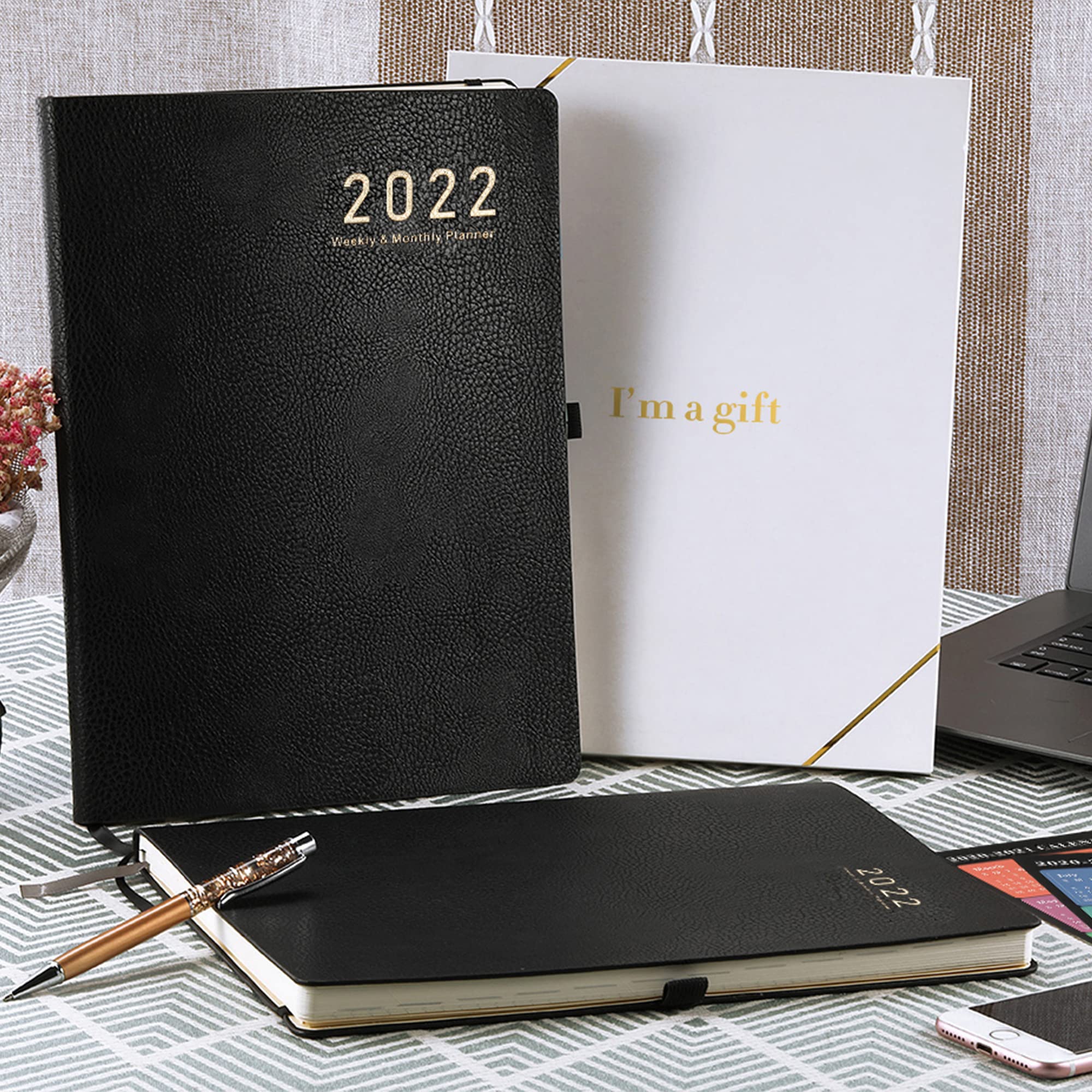 2022 Planner Planner 2022 Weekly & Monthly, 8.5" x 11", Jan. 2022 Dec. 2022, Soft Leather