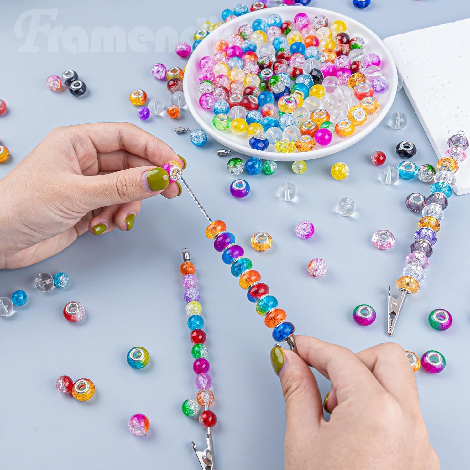 Framendino, 50 Pack DIY Metal Wire Alligator Clamp Credit Card Grabber Long-Tailed Clips Memo with 550 Pieces Assorted Glass Beads Cord End Cap for Craft