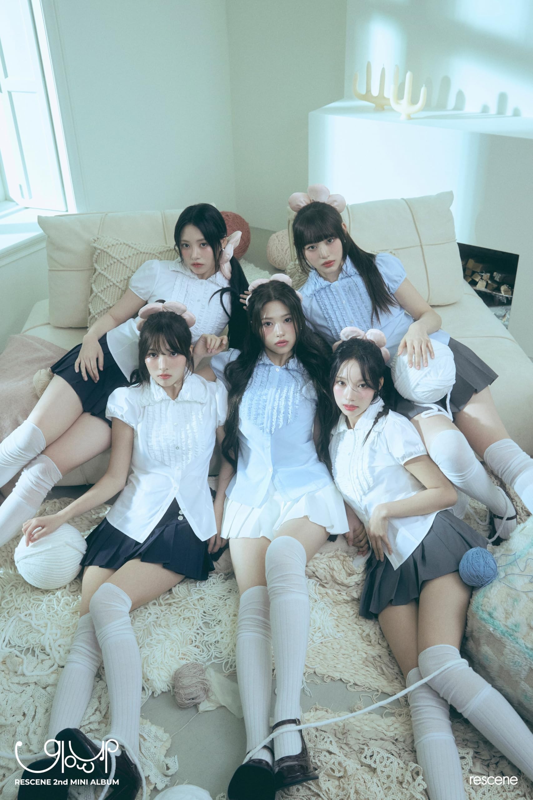 Amazon.com: RESCENE Glow Up 2nd Mini Album QR Version with