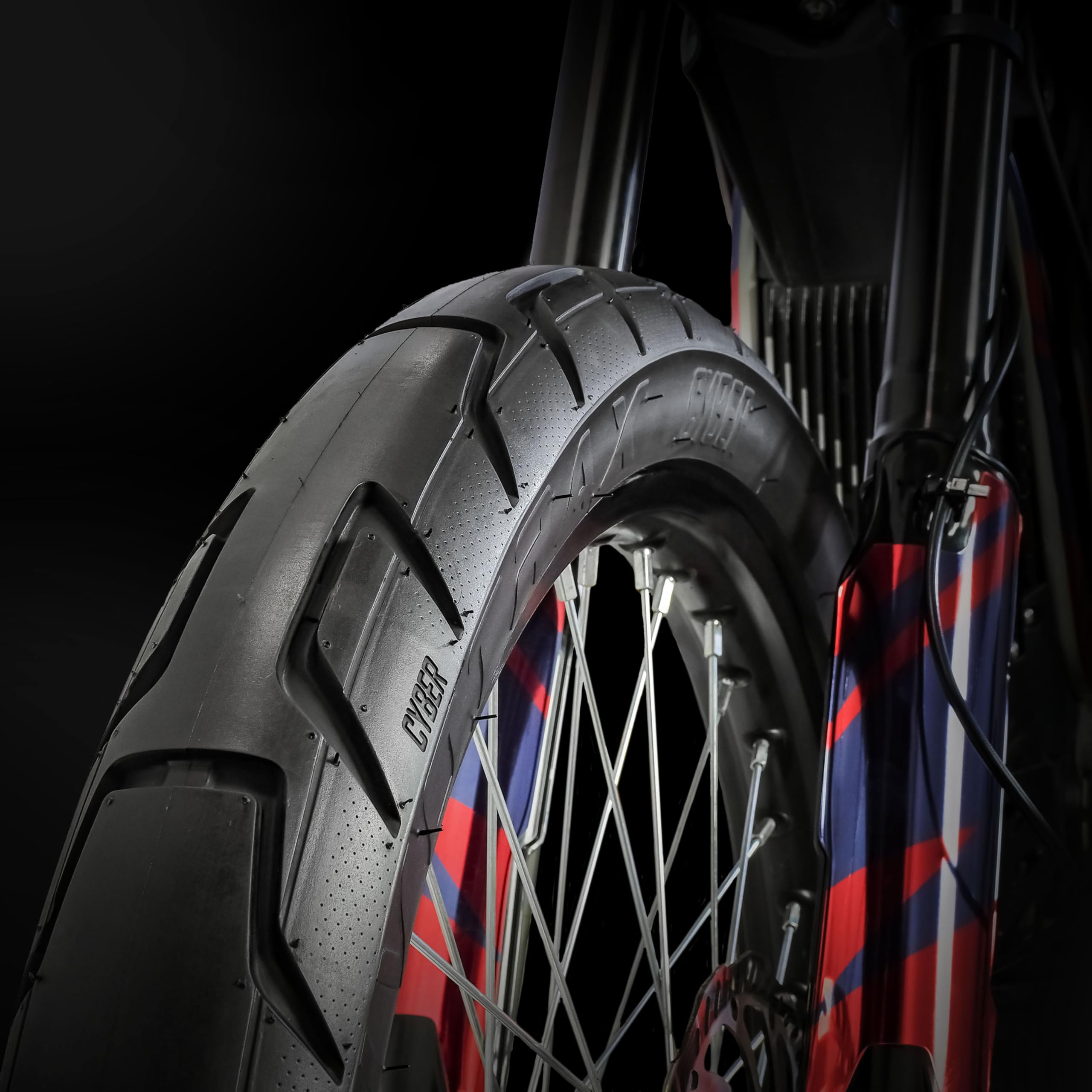 Amazon.com: PIVOTRAX CYBER 80/100-19 Street Tire – High