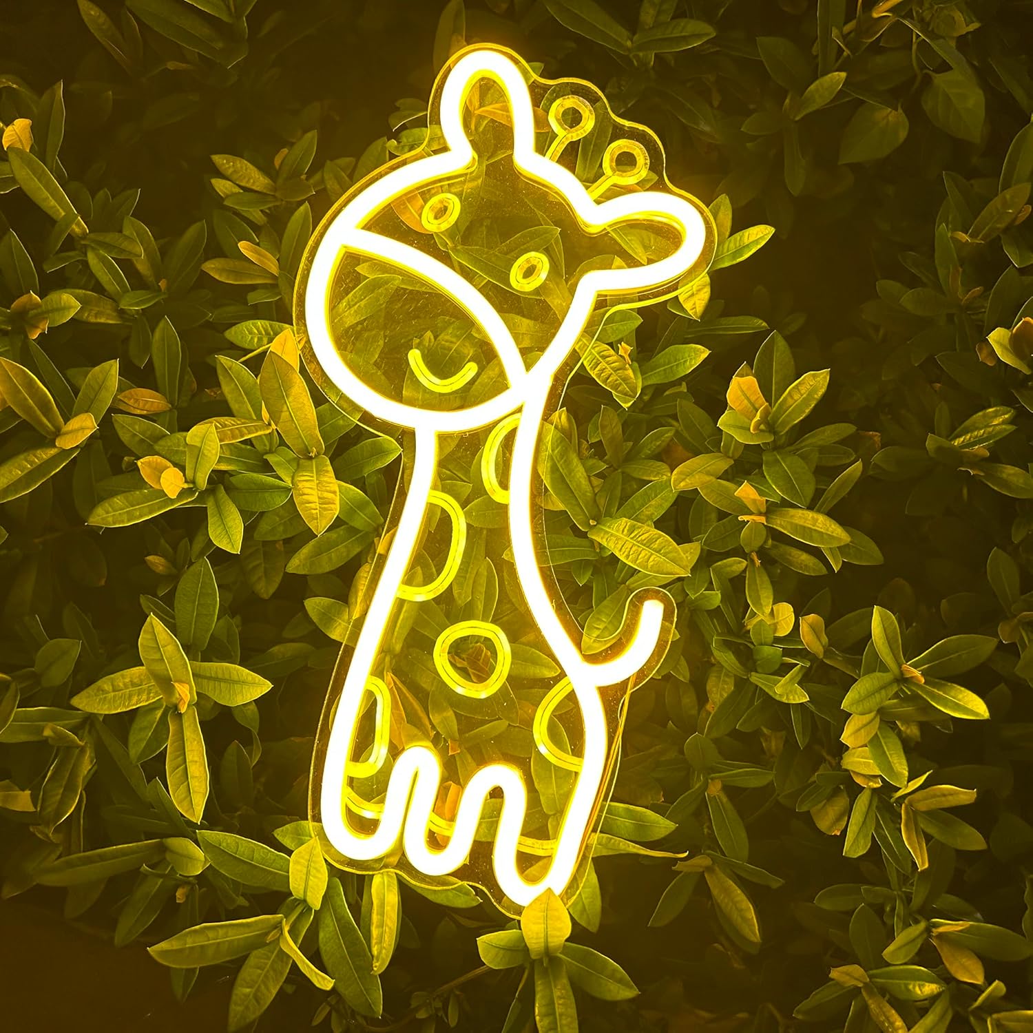 Giraffe Gifts for Kids Bedroom Night Light with Baby Smart Giraffe Lamp Cool Room Decor Bedside Lamp Boys Girls Decor or 5V USB Night Light Signs (Yellow)
