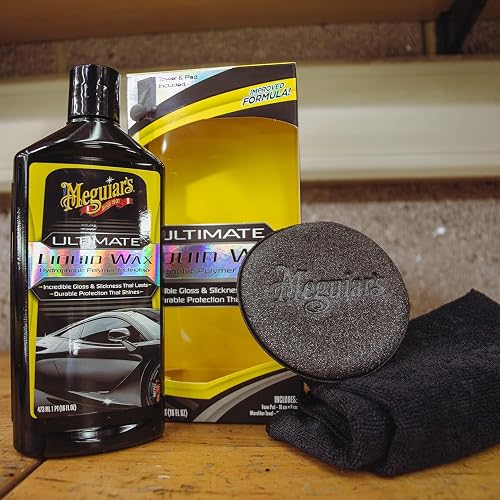 Meguiar's Ultimate Liquid Wax, 473 ml, with Towel and Applicator Pad - 8