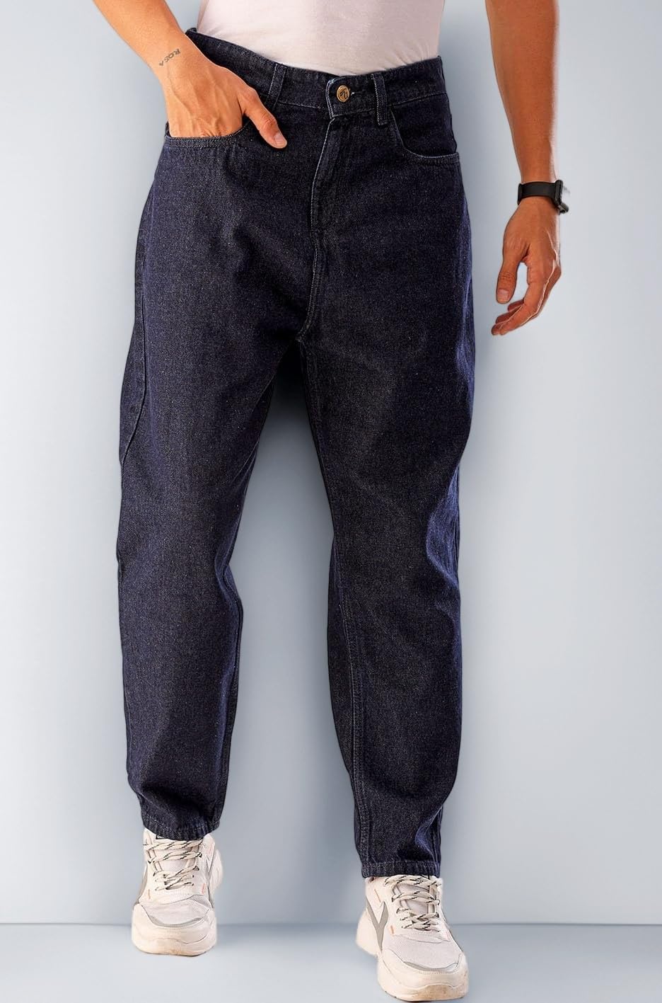 The Indian Garage Co Men's Loose Mid Rise Tapered Solid Mid-Rise Jeans