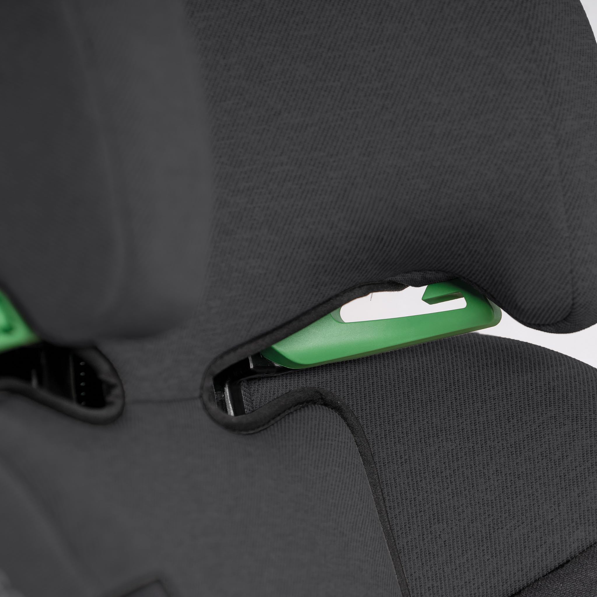 babyGO Lumo Kindersitz nach neuer I-Size Norm - Kindersitz/Autositz für Kinder (76-150 cm) Schwarz
