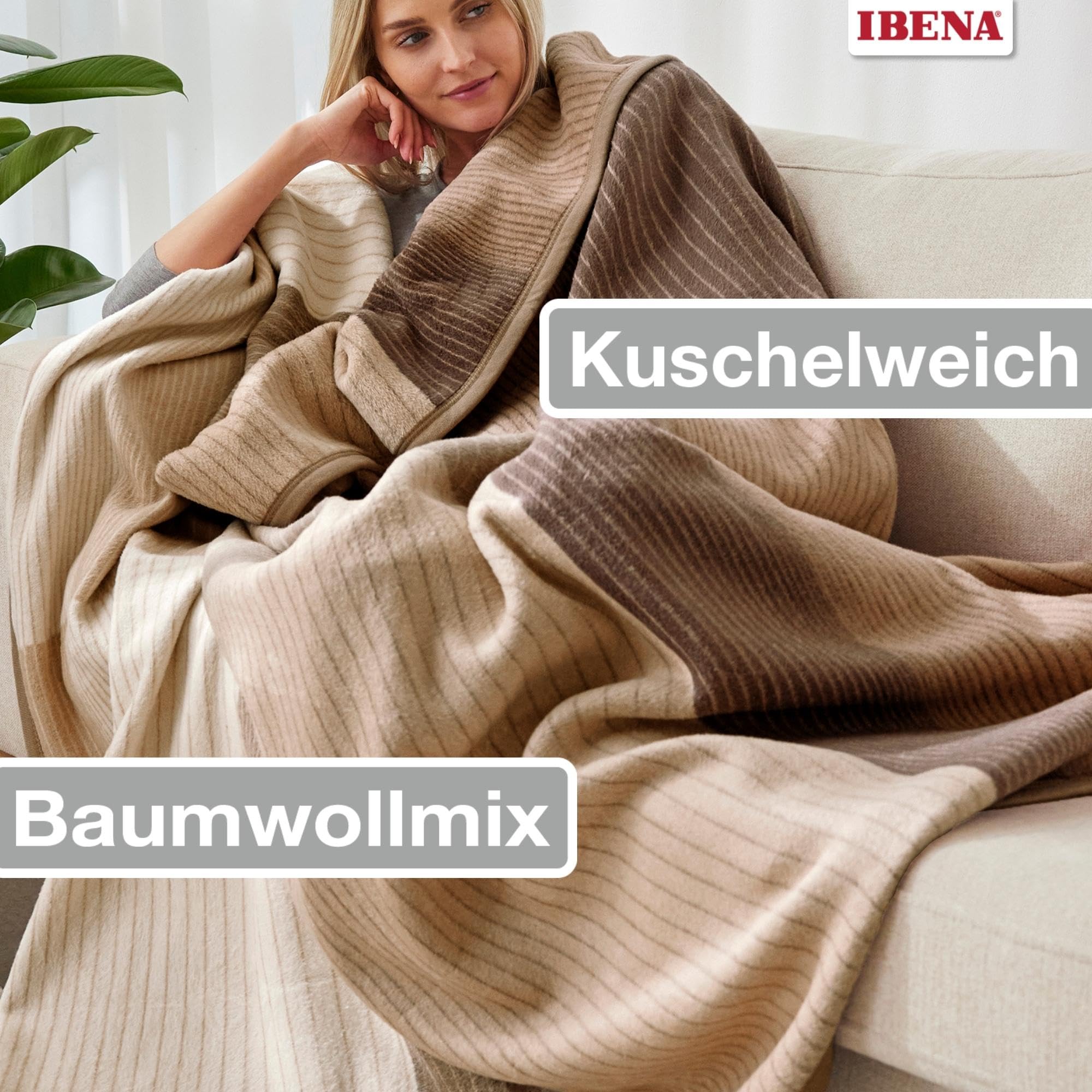 Ibena Granada Decke 150x200 cm – Kuscheldecke beige braun, pflegeleichte und kuschelweiche Baumwollmischdecke mit tollem Karomuster
